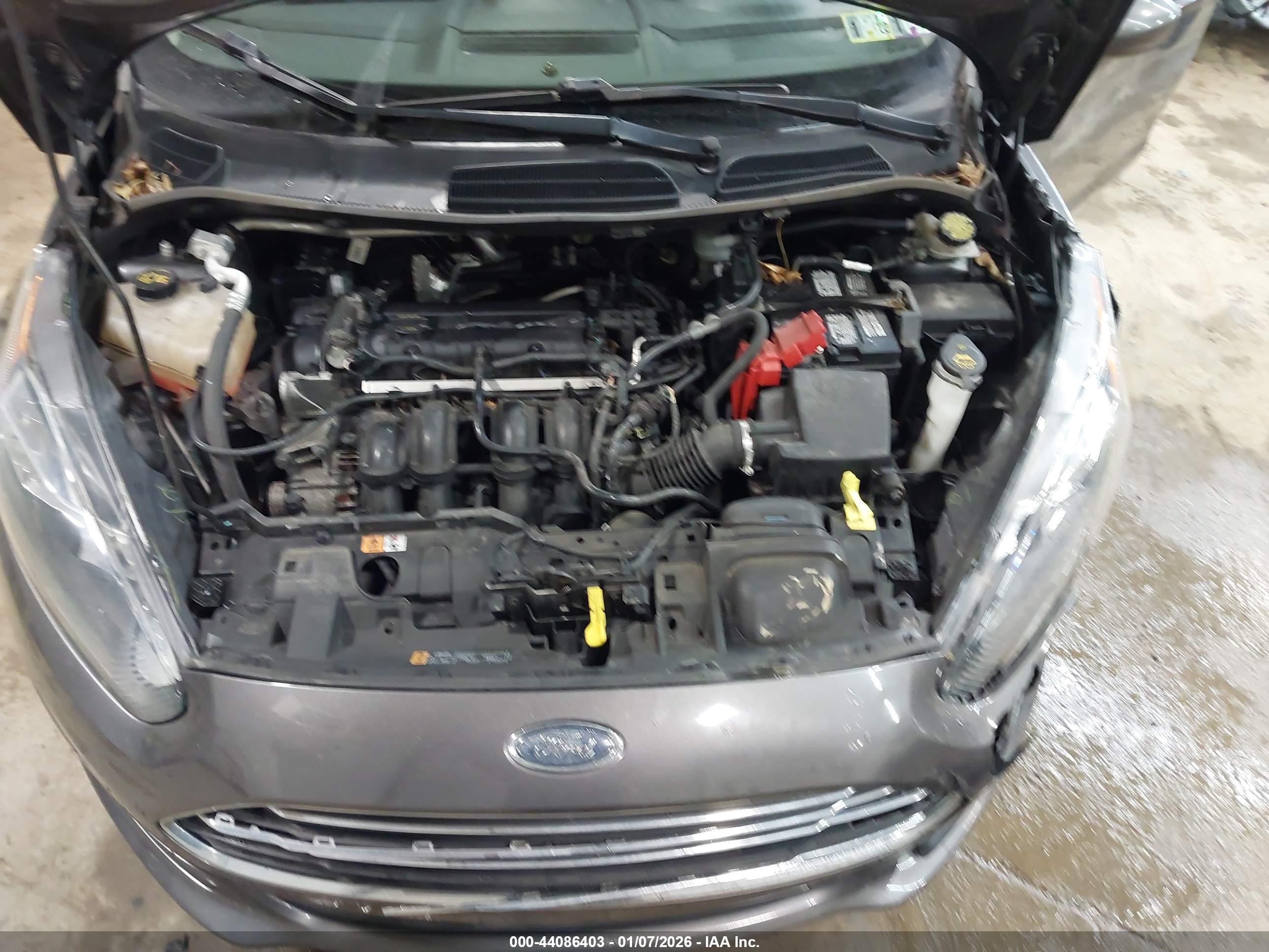 FORD FIESTA image 10