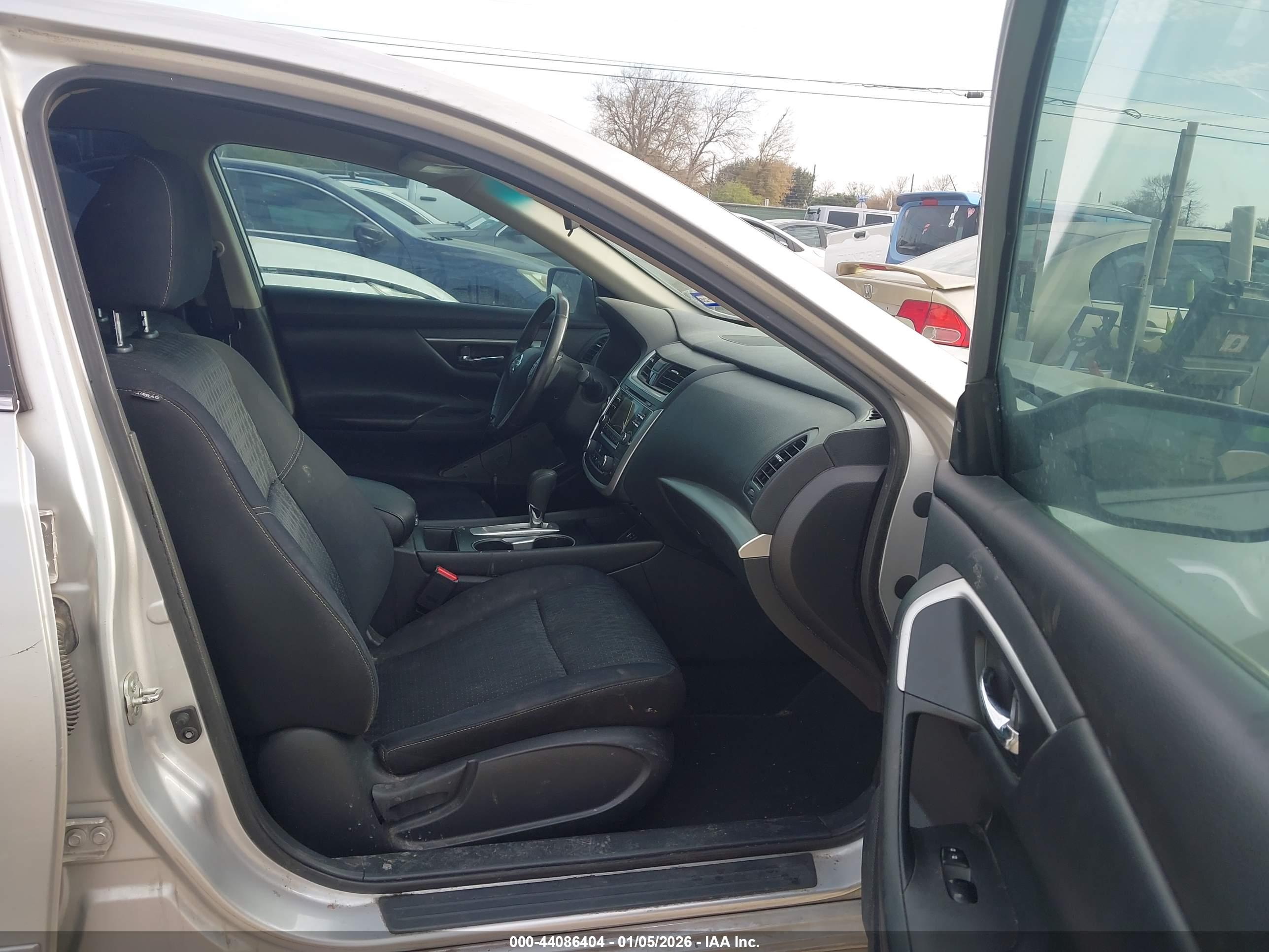 NISSAN ALTIMA image 5