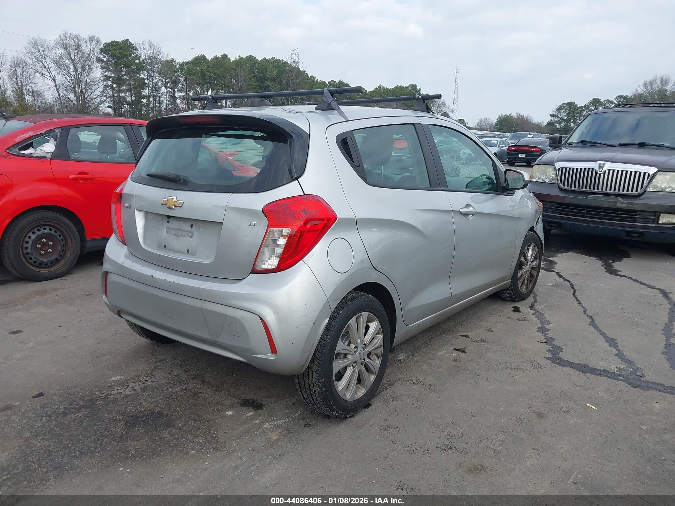 CHEVROLET SPARK image 4