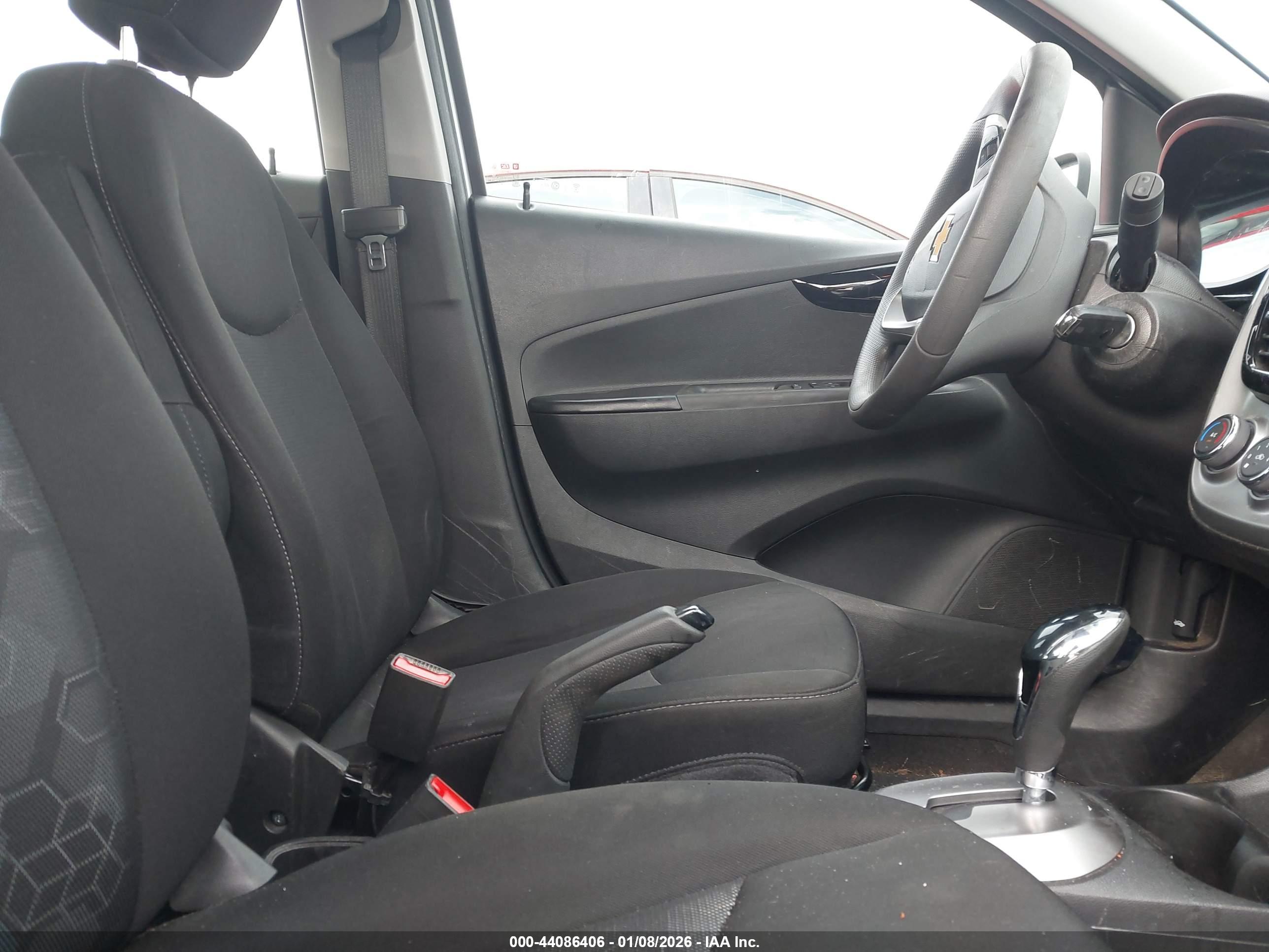 CHEVROLET SPARK image 5