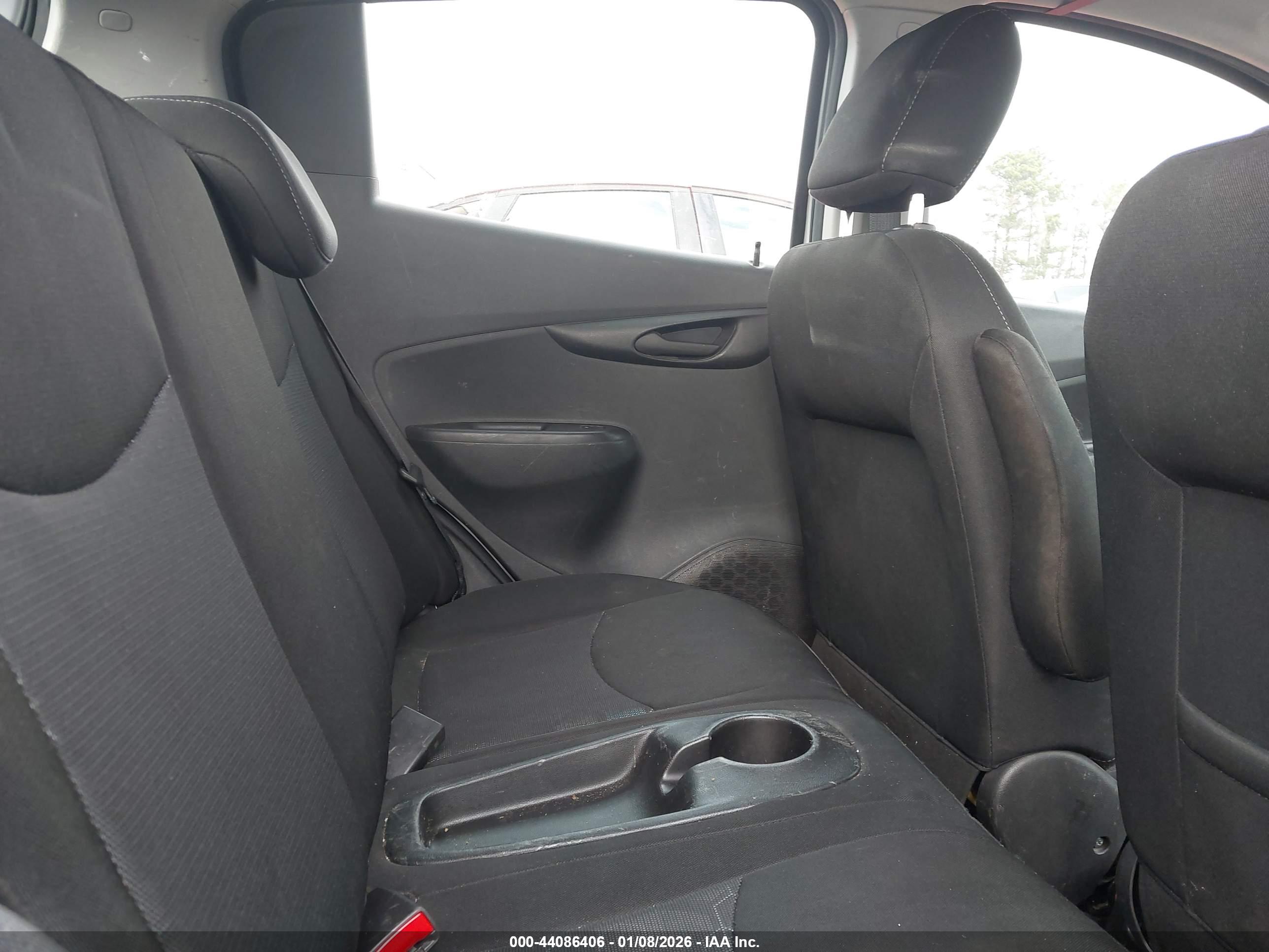 CHEVROLET SPARK image 8