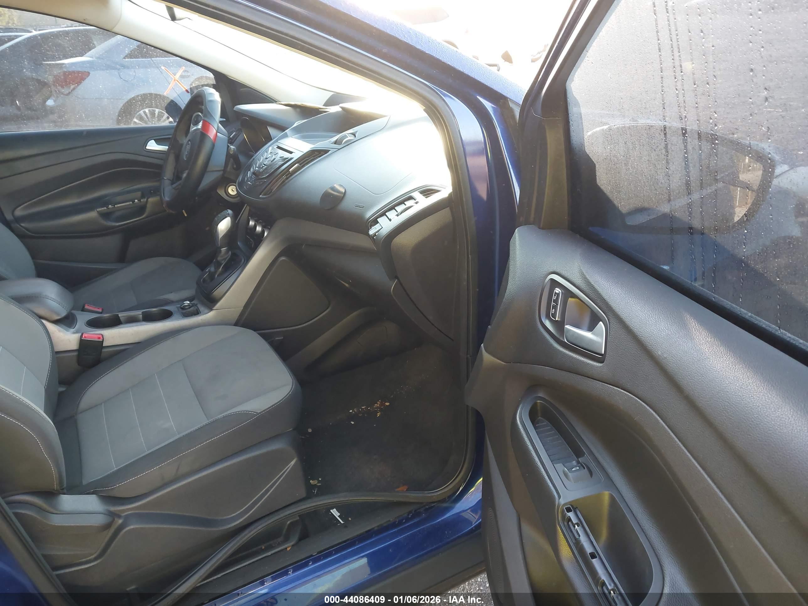 FORD ESCAPE image 5