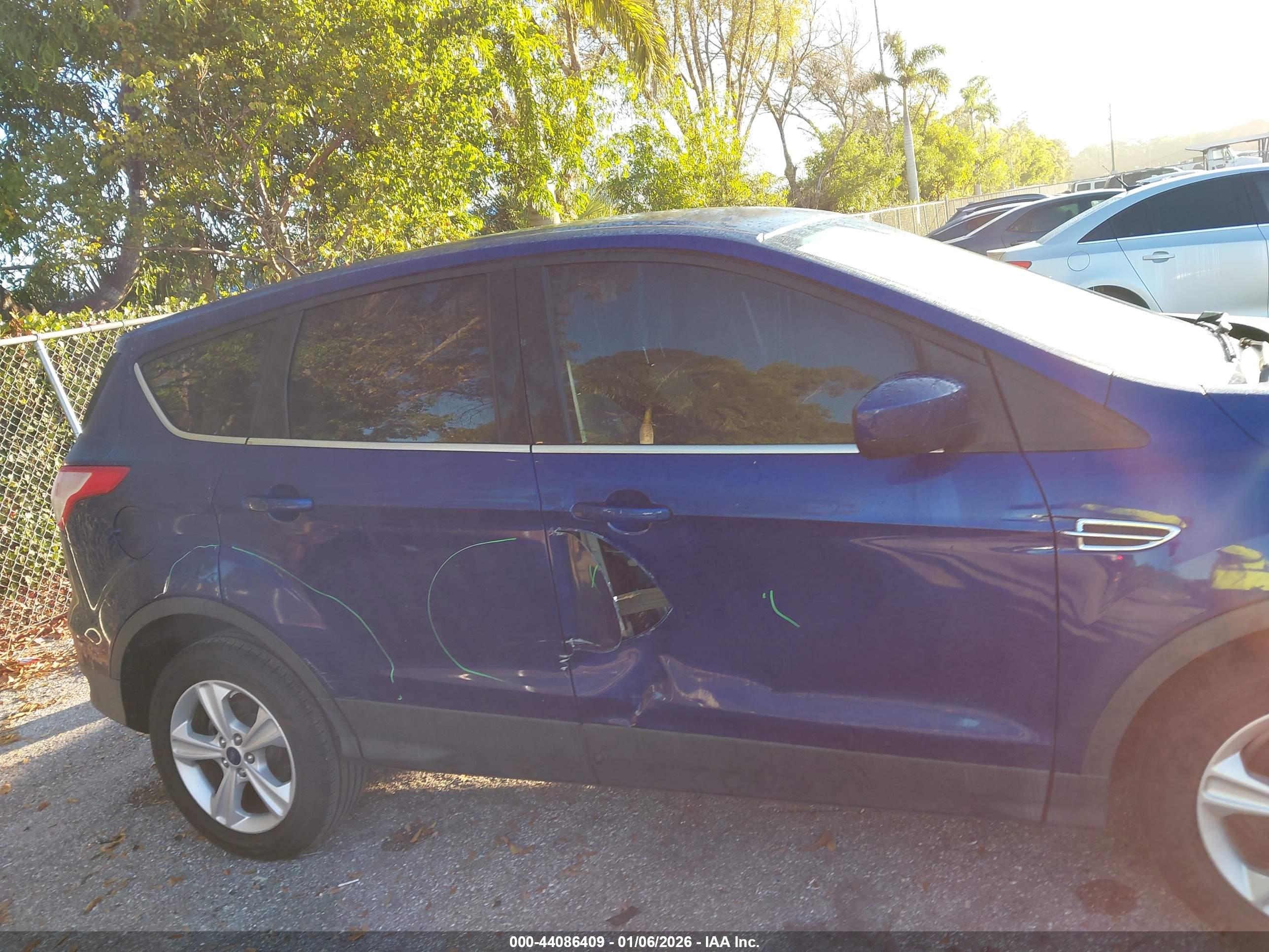 FORD ESCAPE image 6