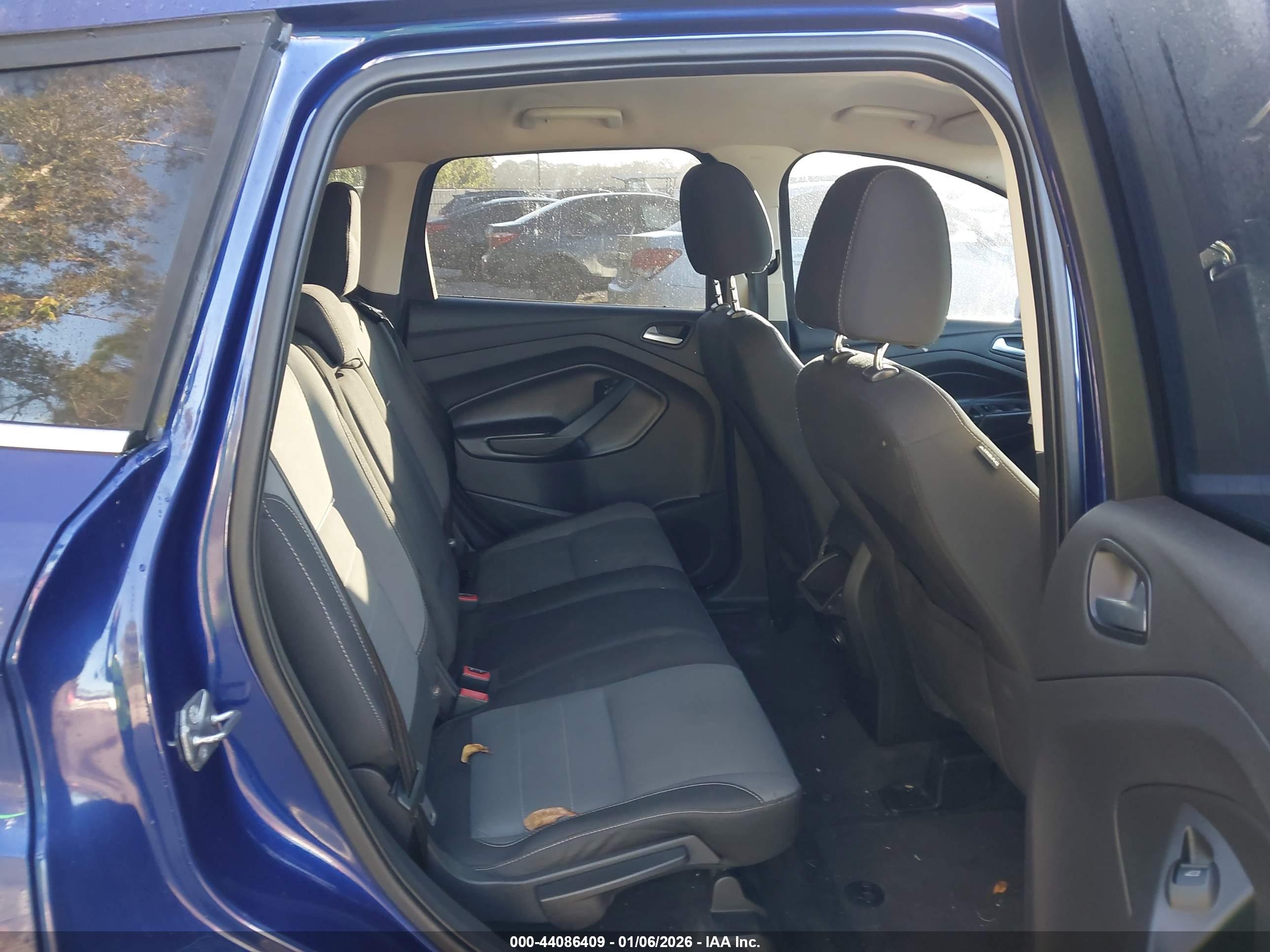 FORD ESCAPE image 8