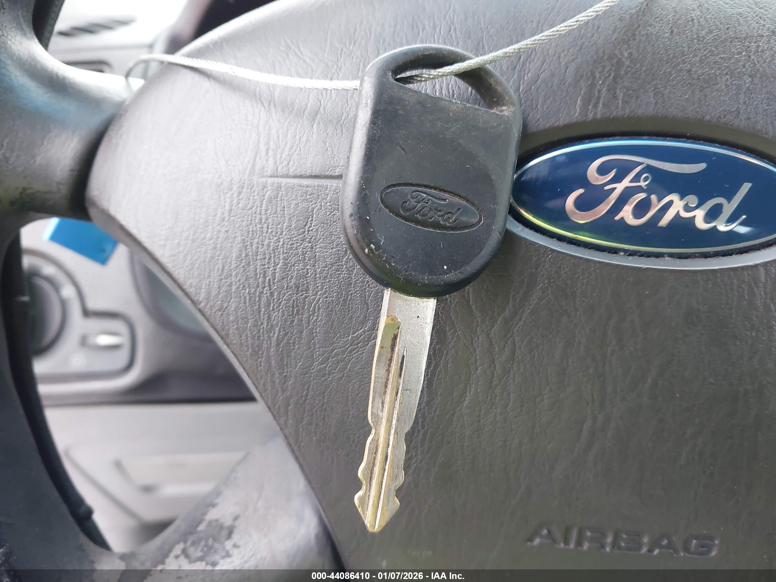 FORD FOCUS image 11