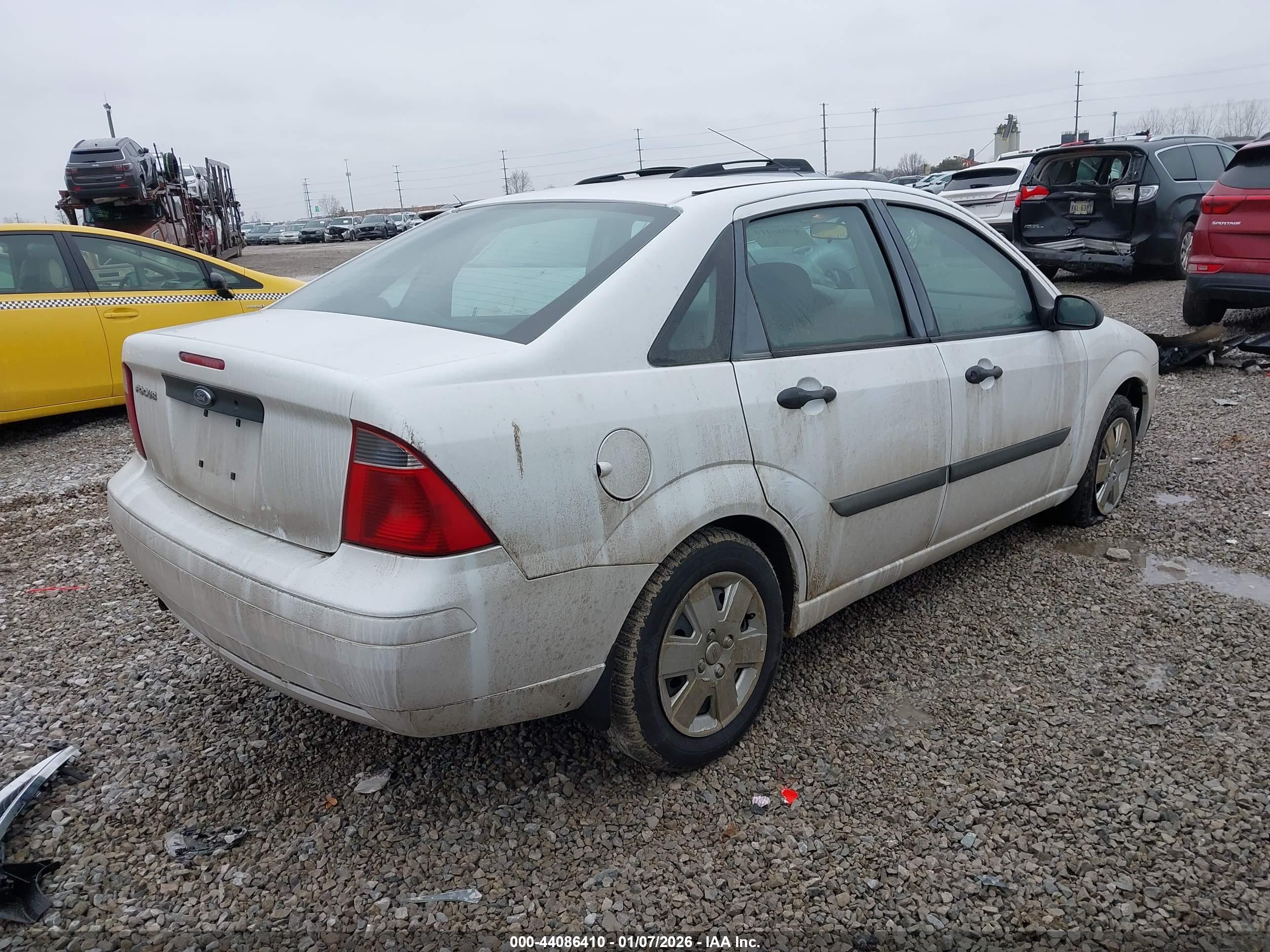 FORD FOCUS image 4