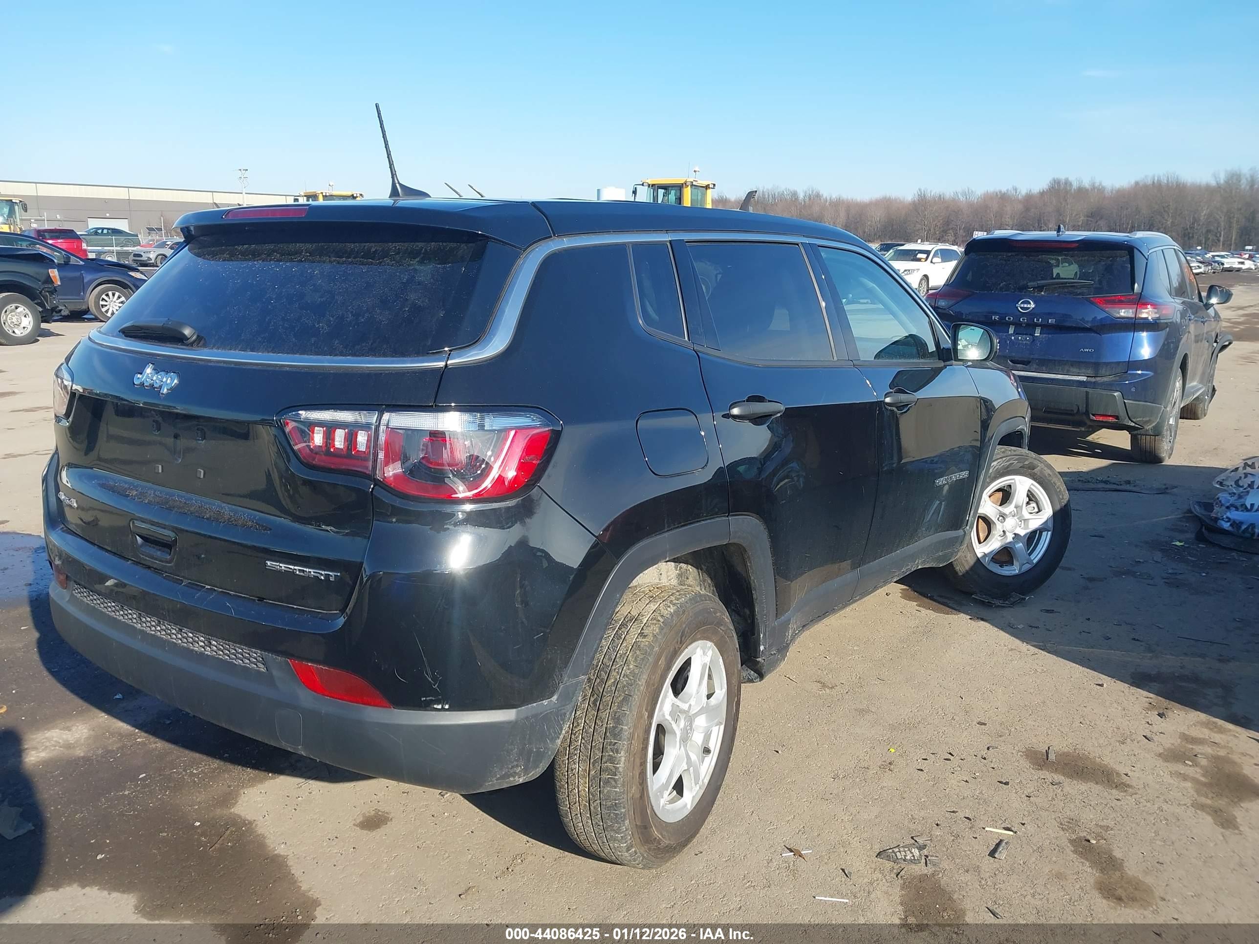 JEEP COMPASS image 4