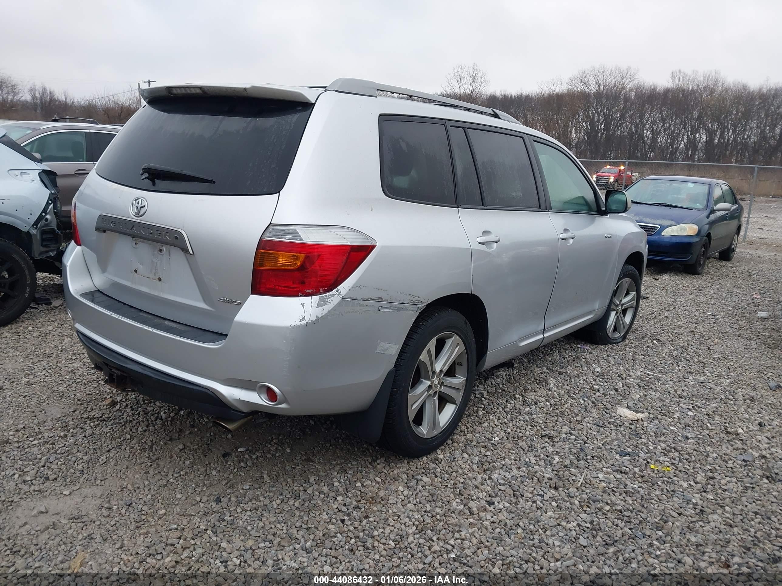 TOYOTA HIGHLANDER image 4