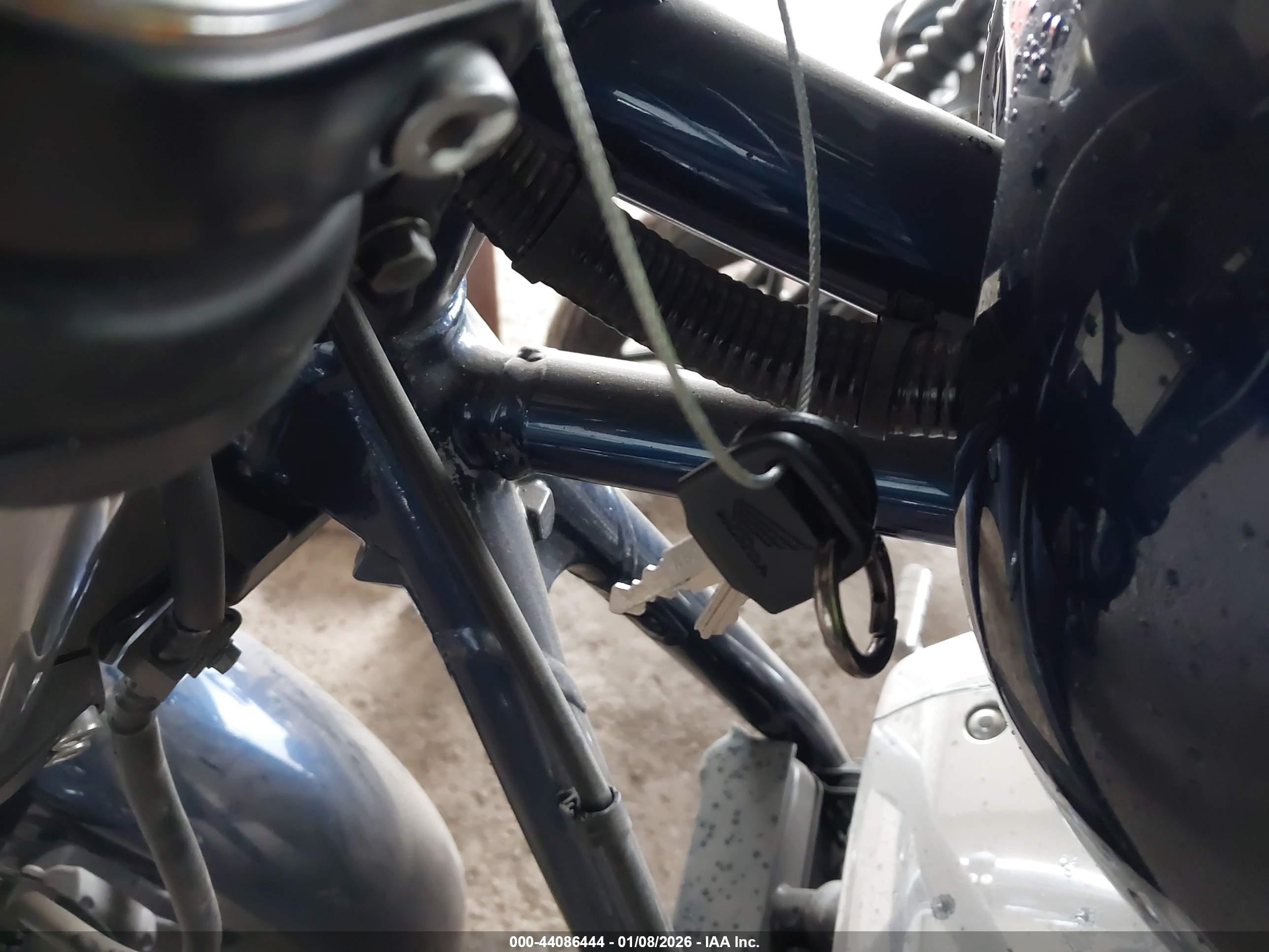 HONDA VT1300 image 11