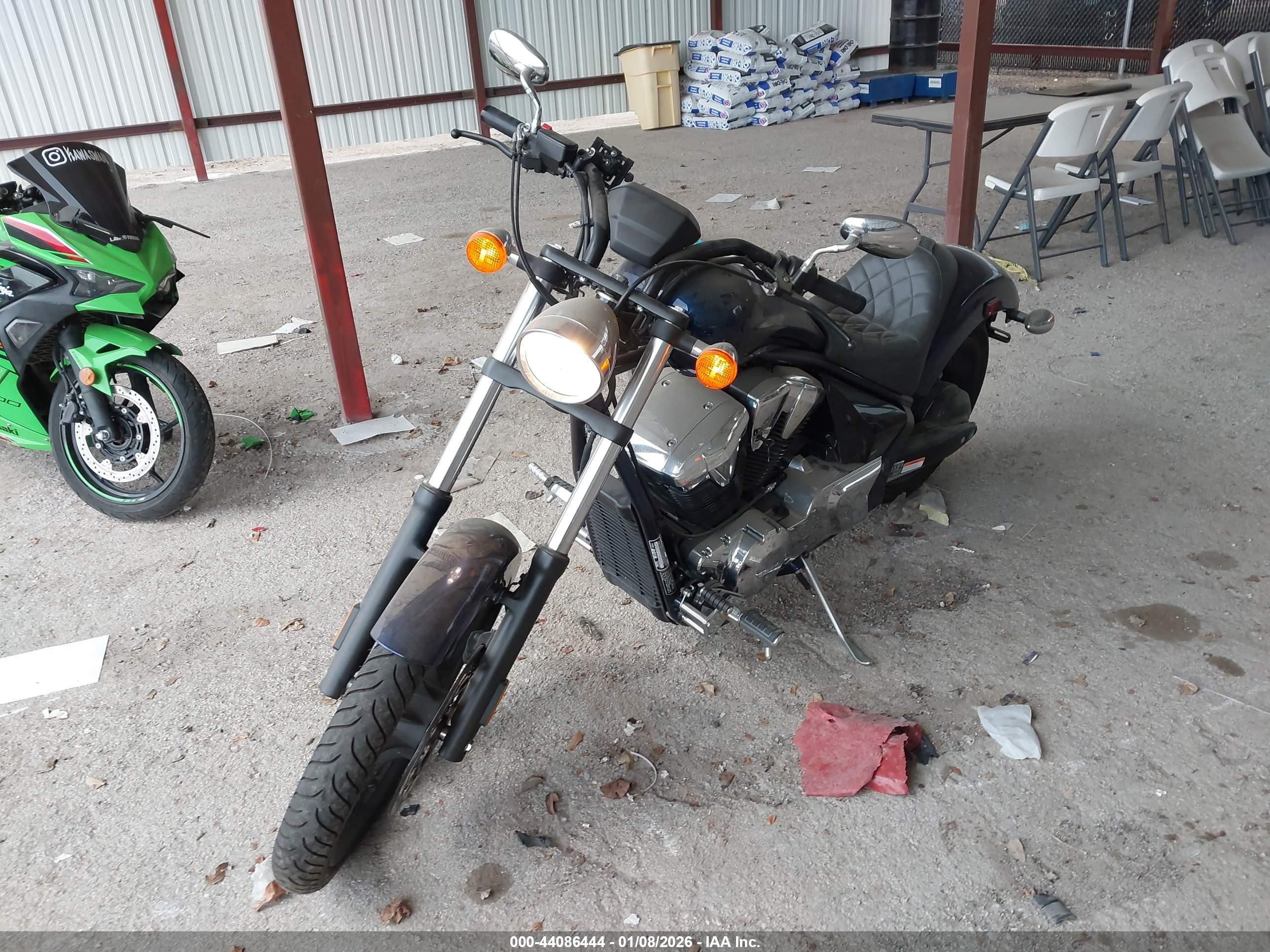 HONDA VT1300 image 2