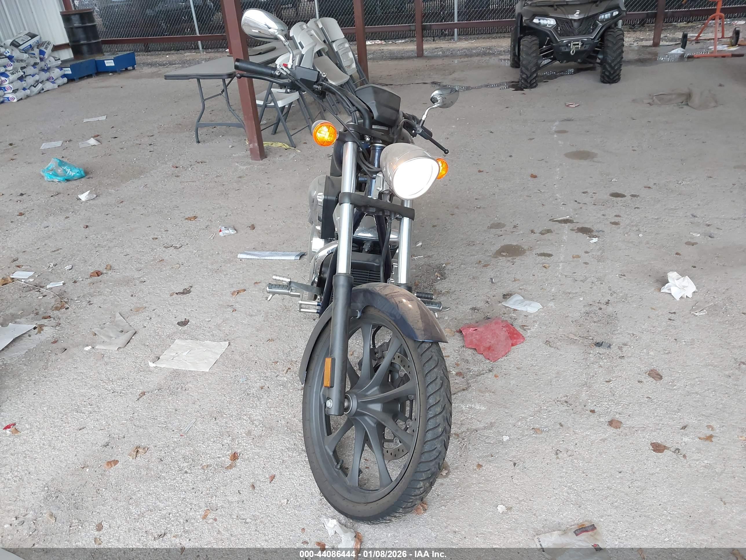 HONDA VT1300 image 5
