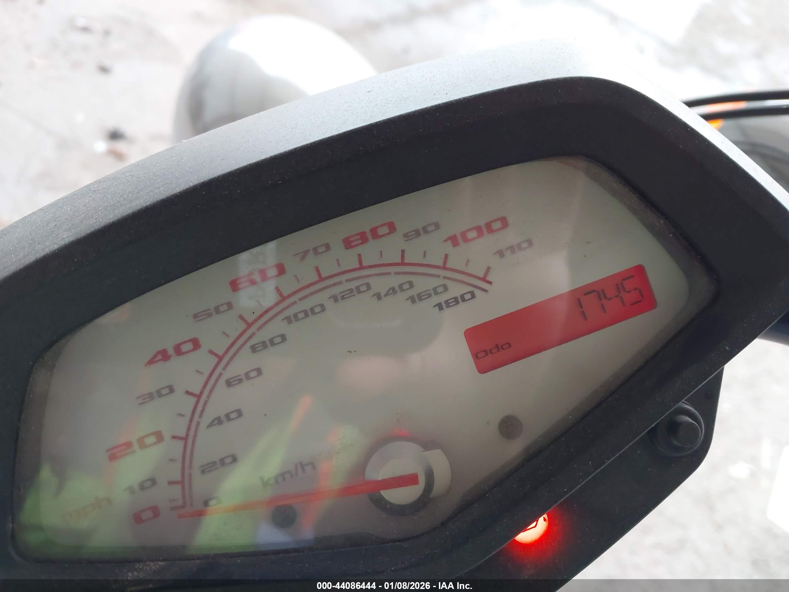 HONDA VT1300 image 7