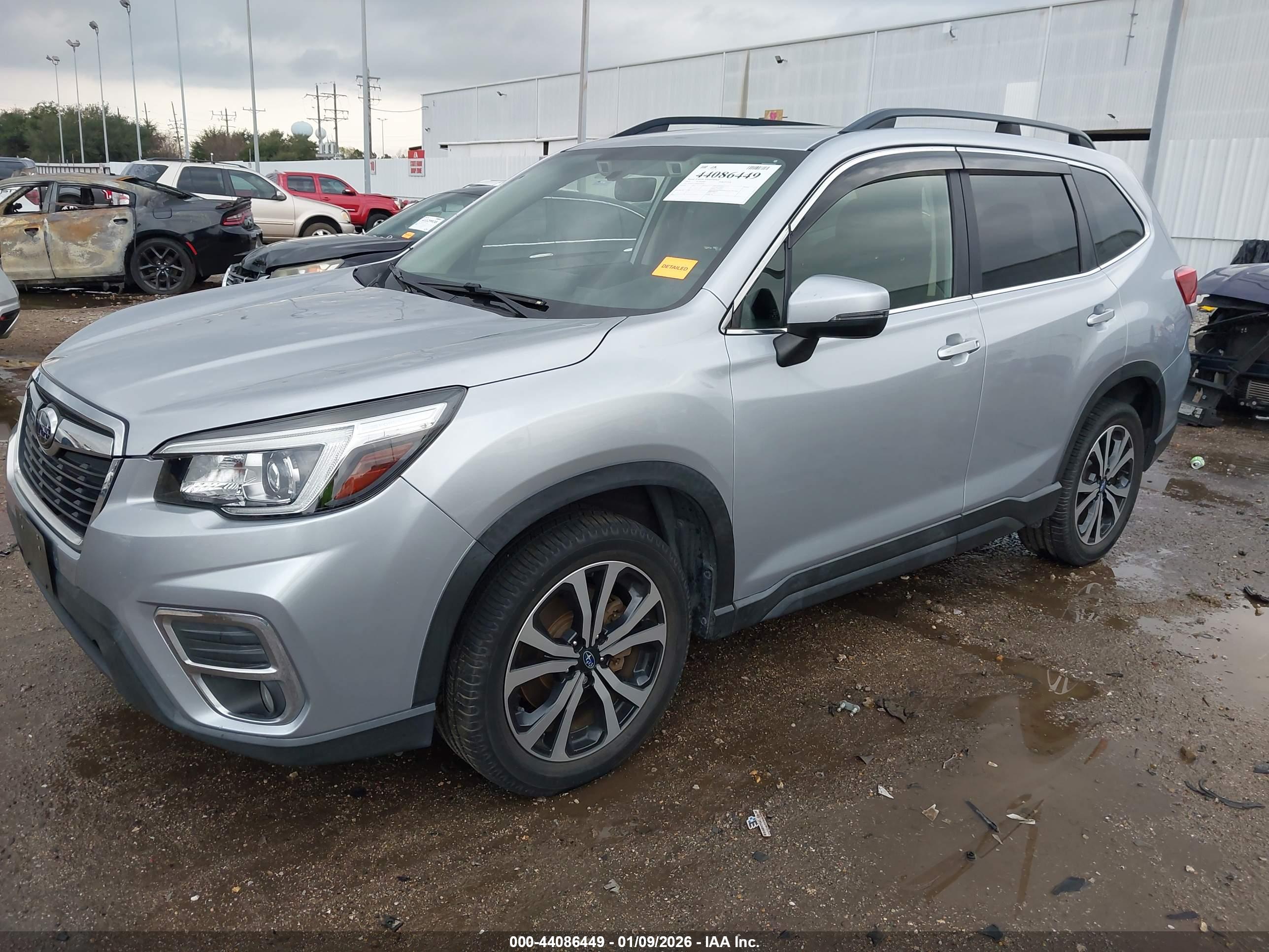 SUBARU FORESTER image 2