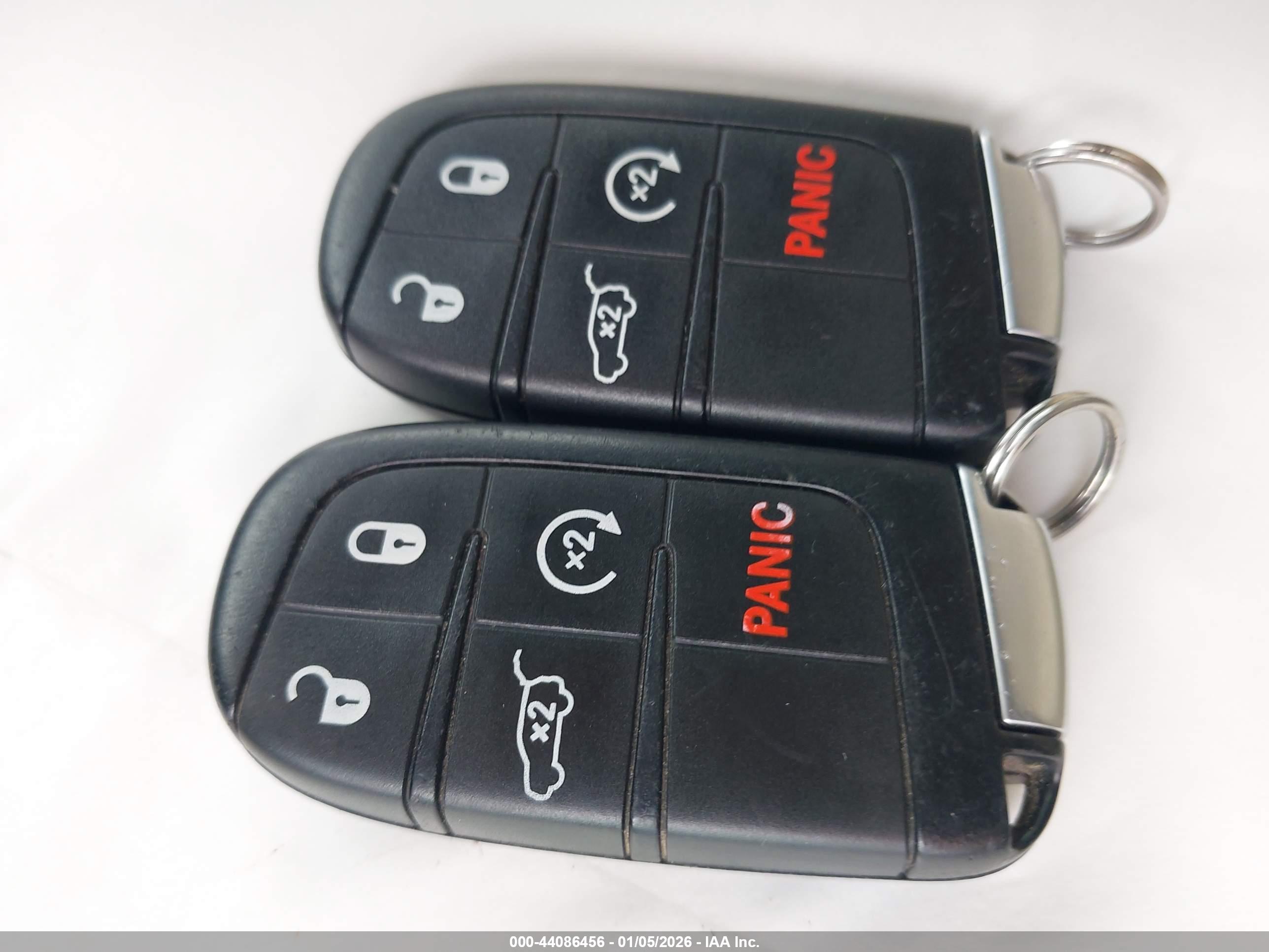 JEEP GRAND image 11