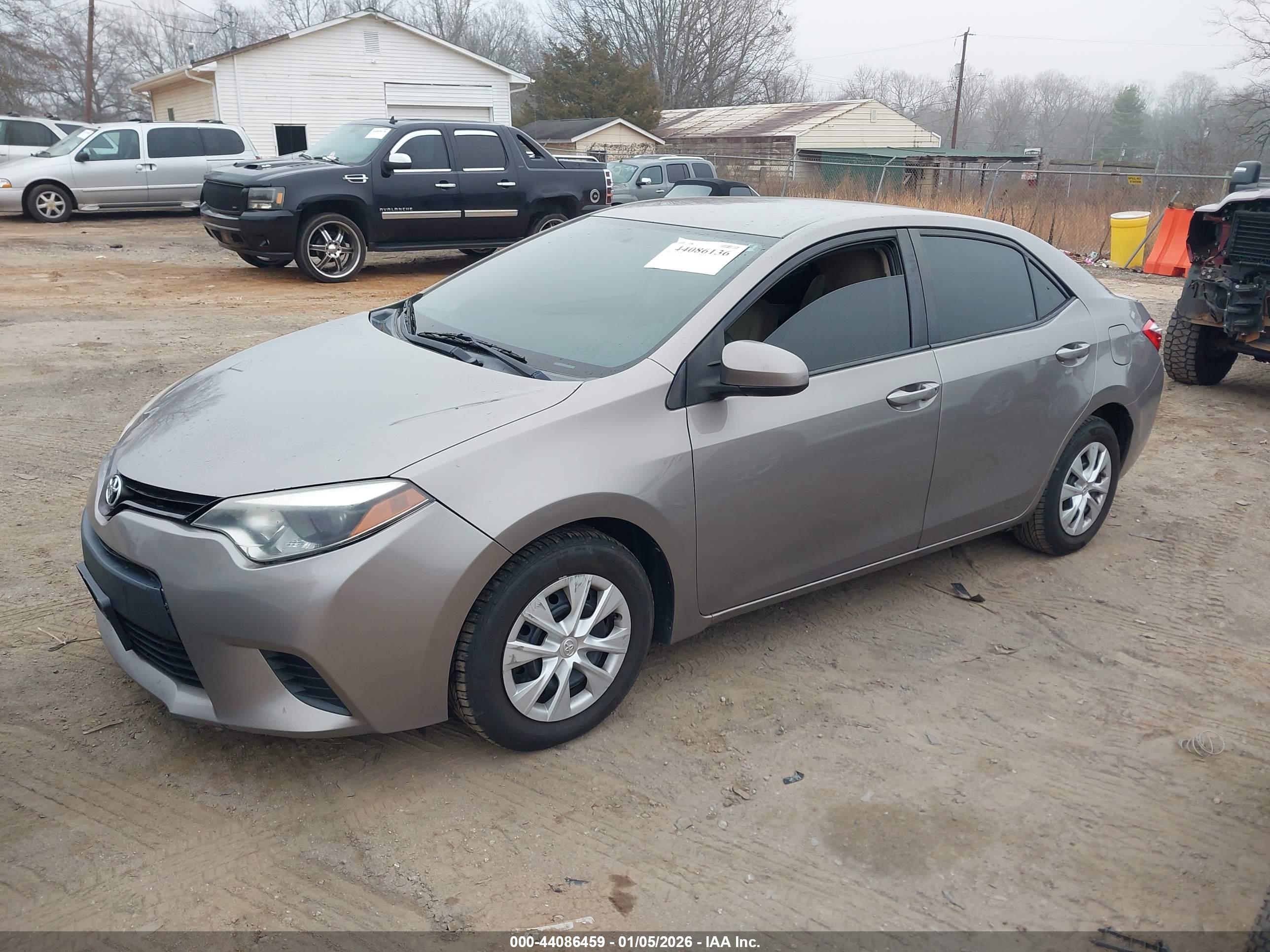 TOYOTA COROLLA image 2