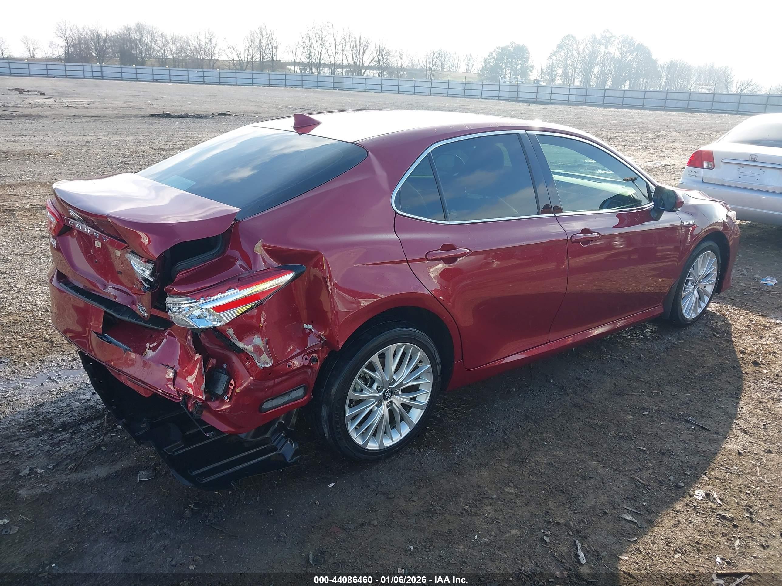 TOYOTA CAMRY image 4