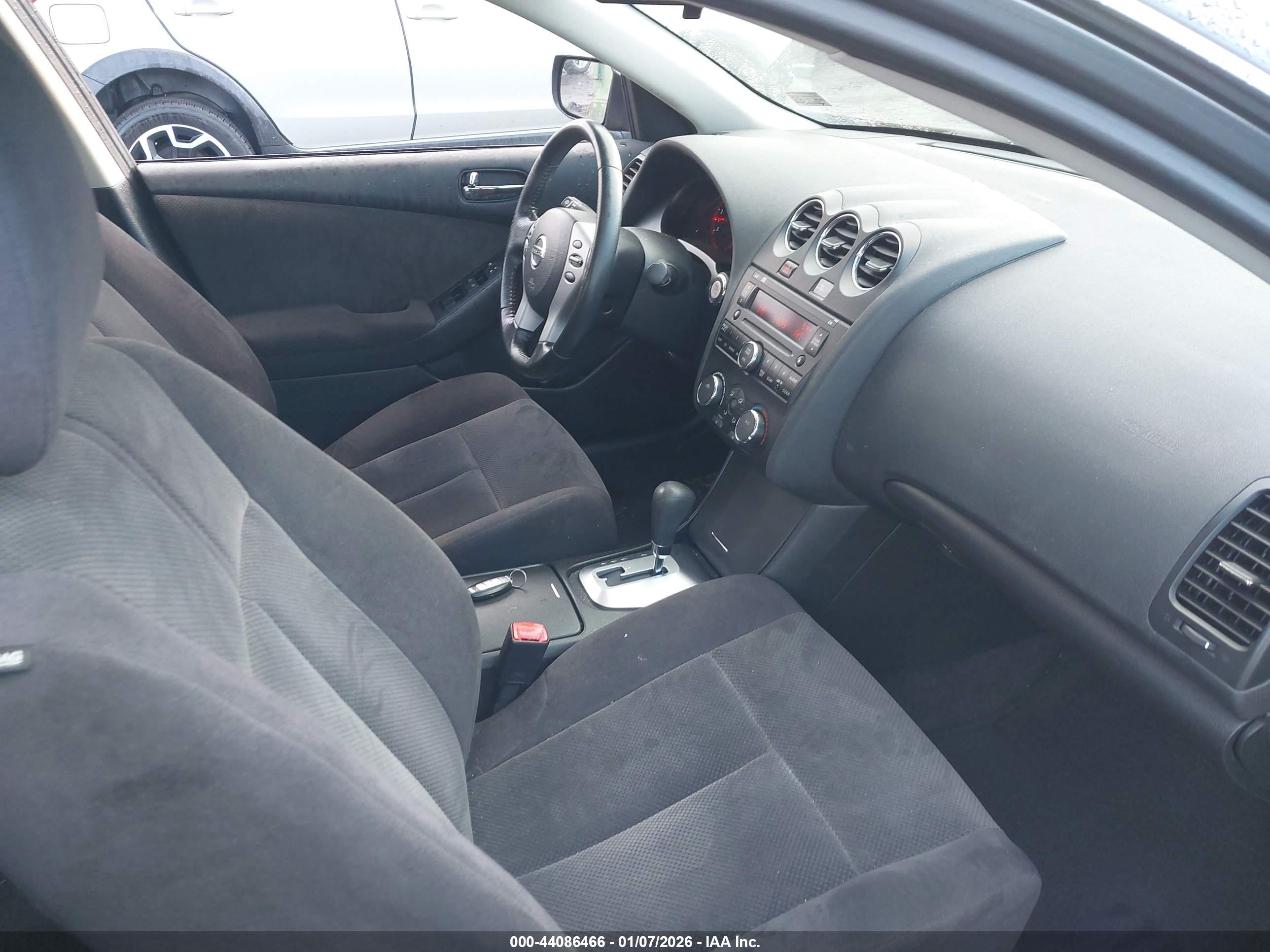 NISSAN ALTIMA image 5