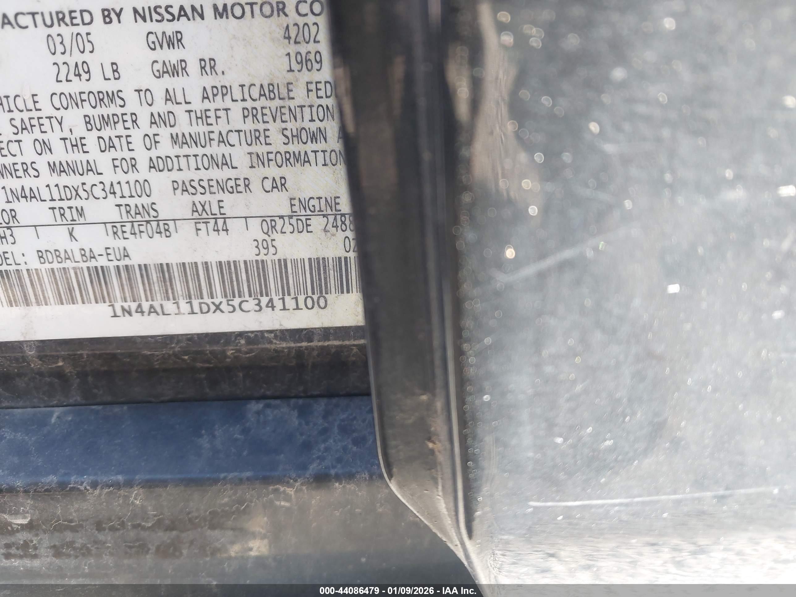 NISSAN ALTIMA image 9