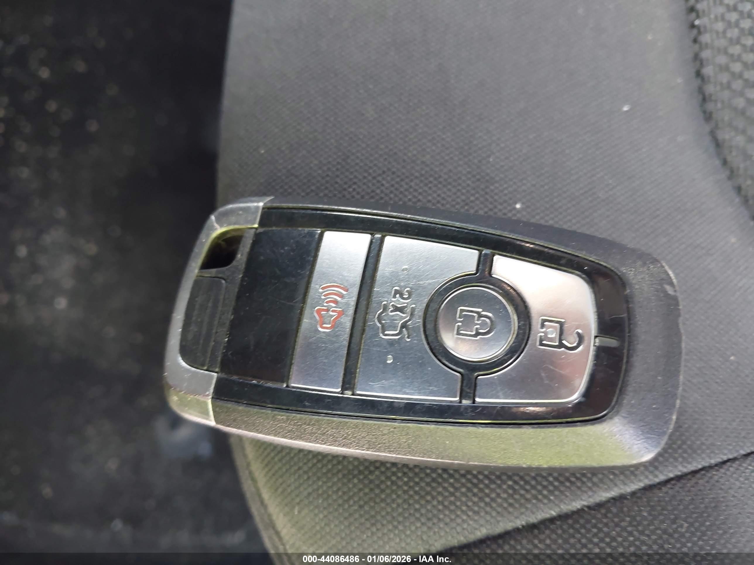 FORD FUSION image 11