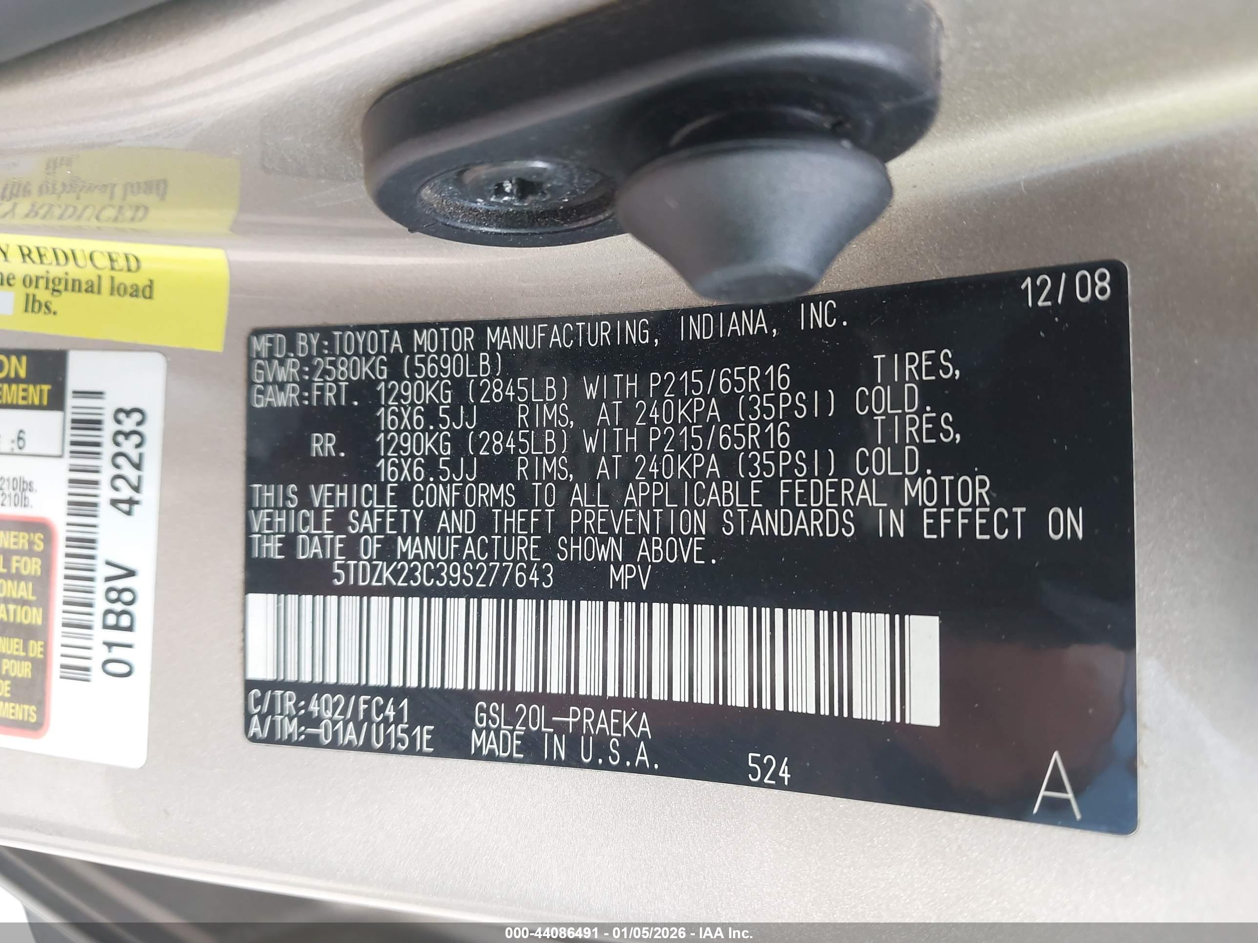 TOYOTA SIENNA image 9
