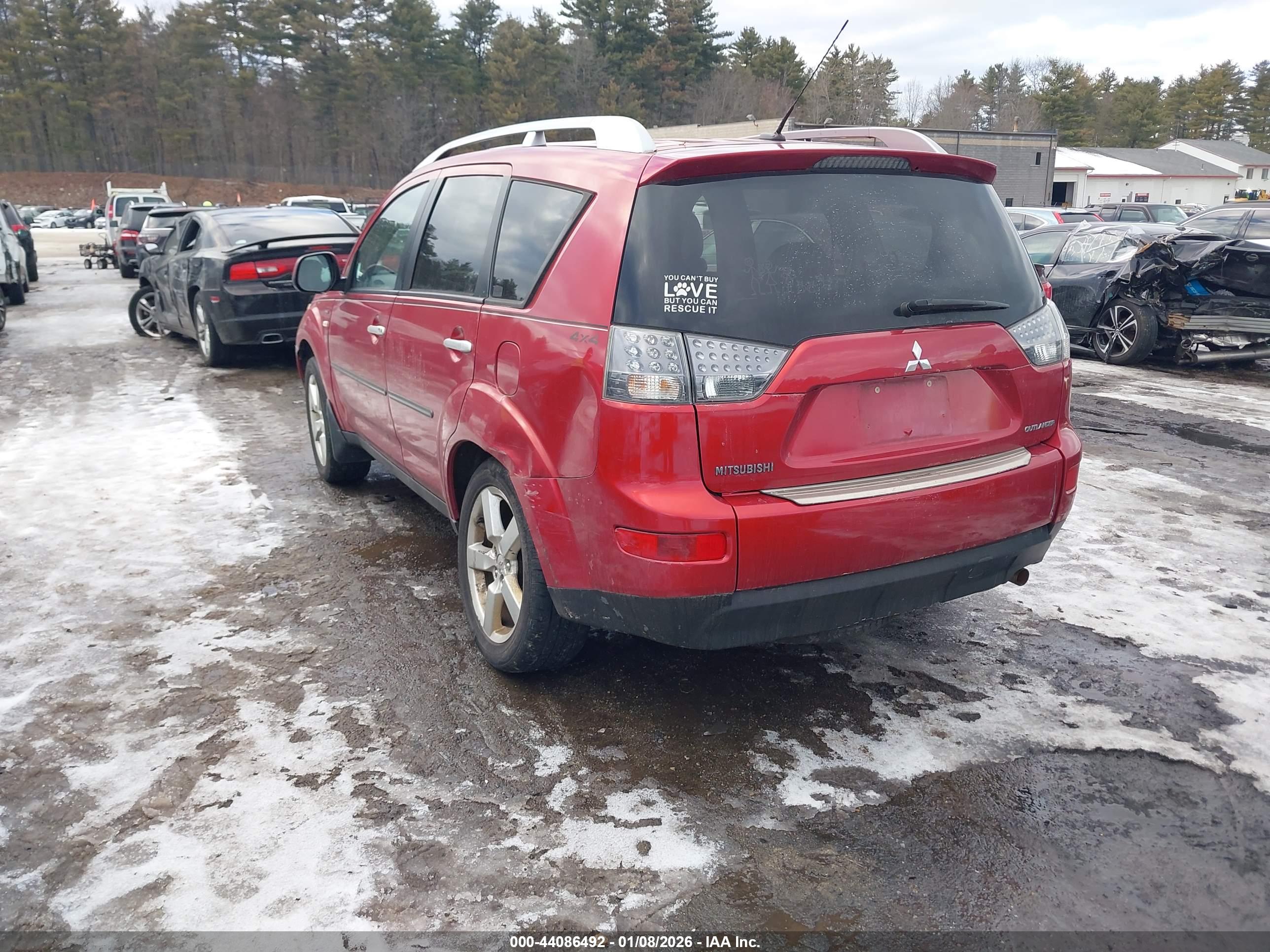 MITSUBISHI OUTLANDER image 3