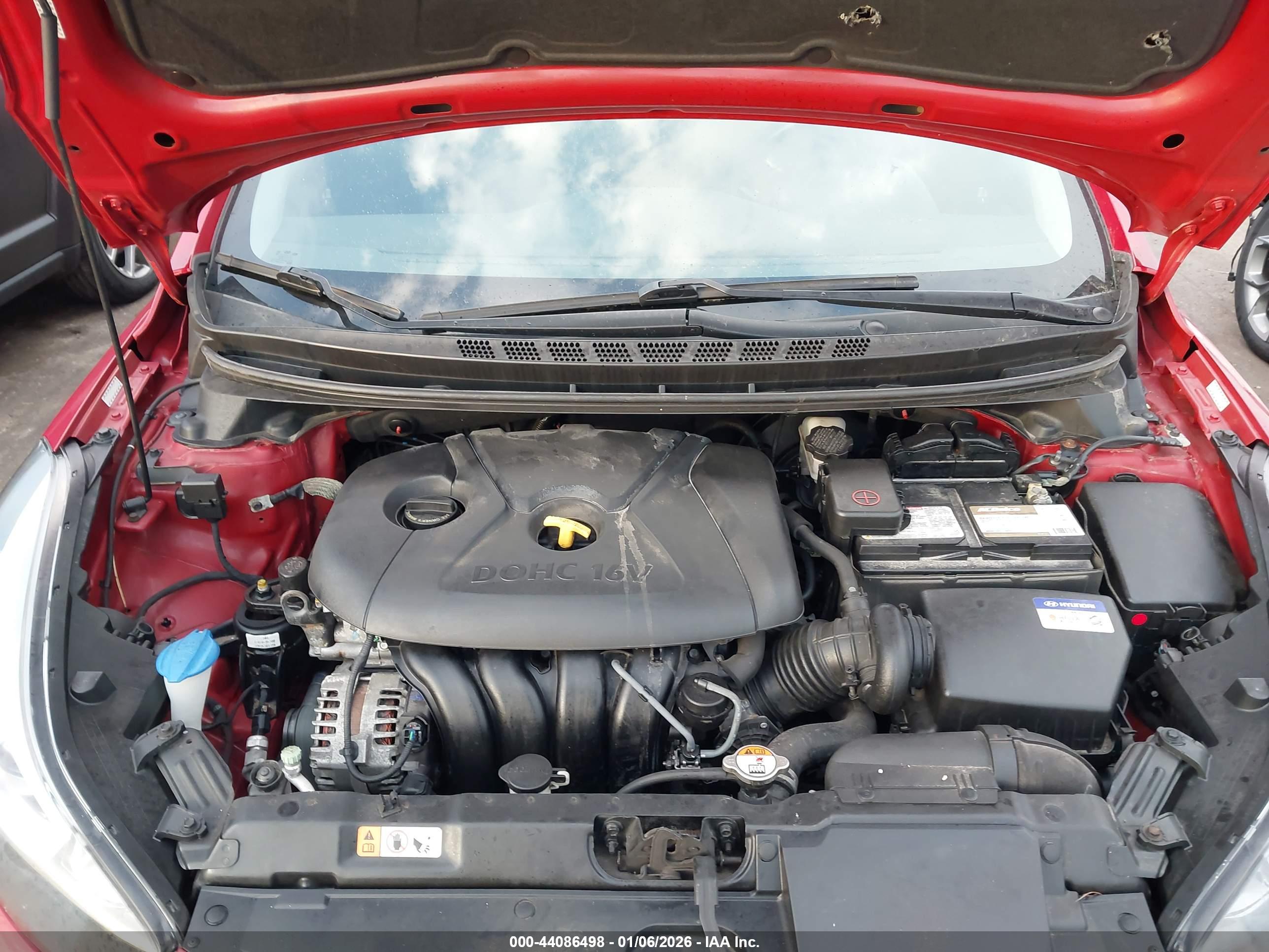 HYUNDAI ELANTRA image 10