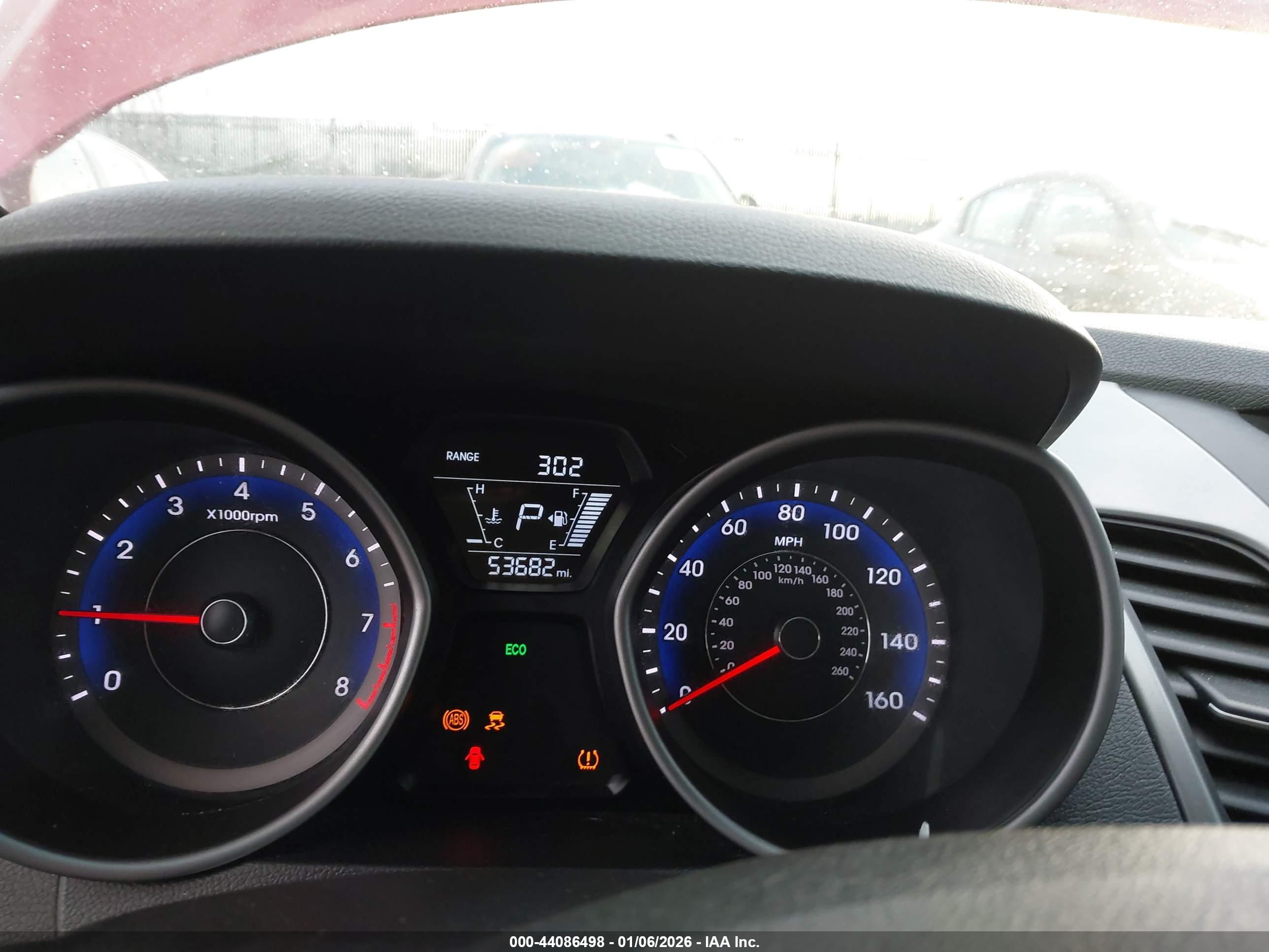 HYUNDAI ELANTRA image 7