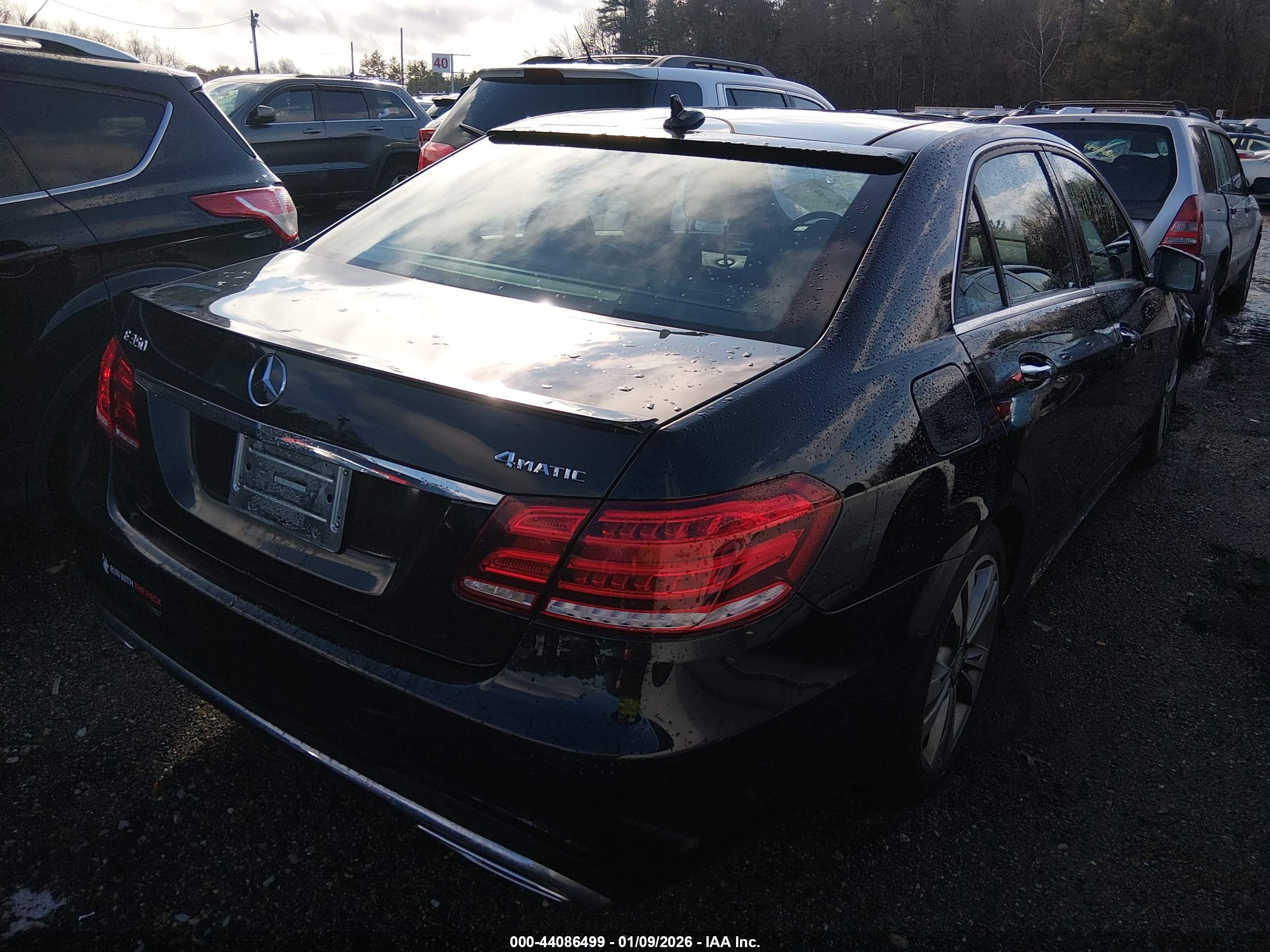 MERCEDES-BENZ E image 4