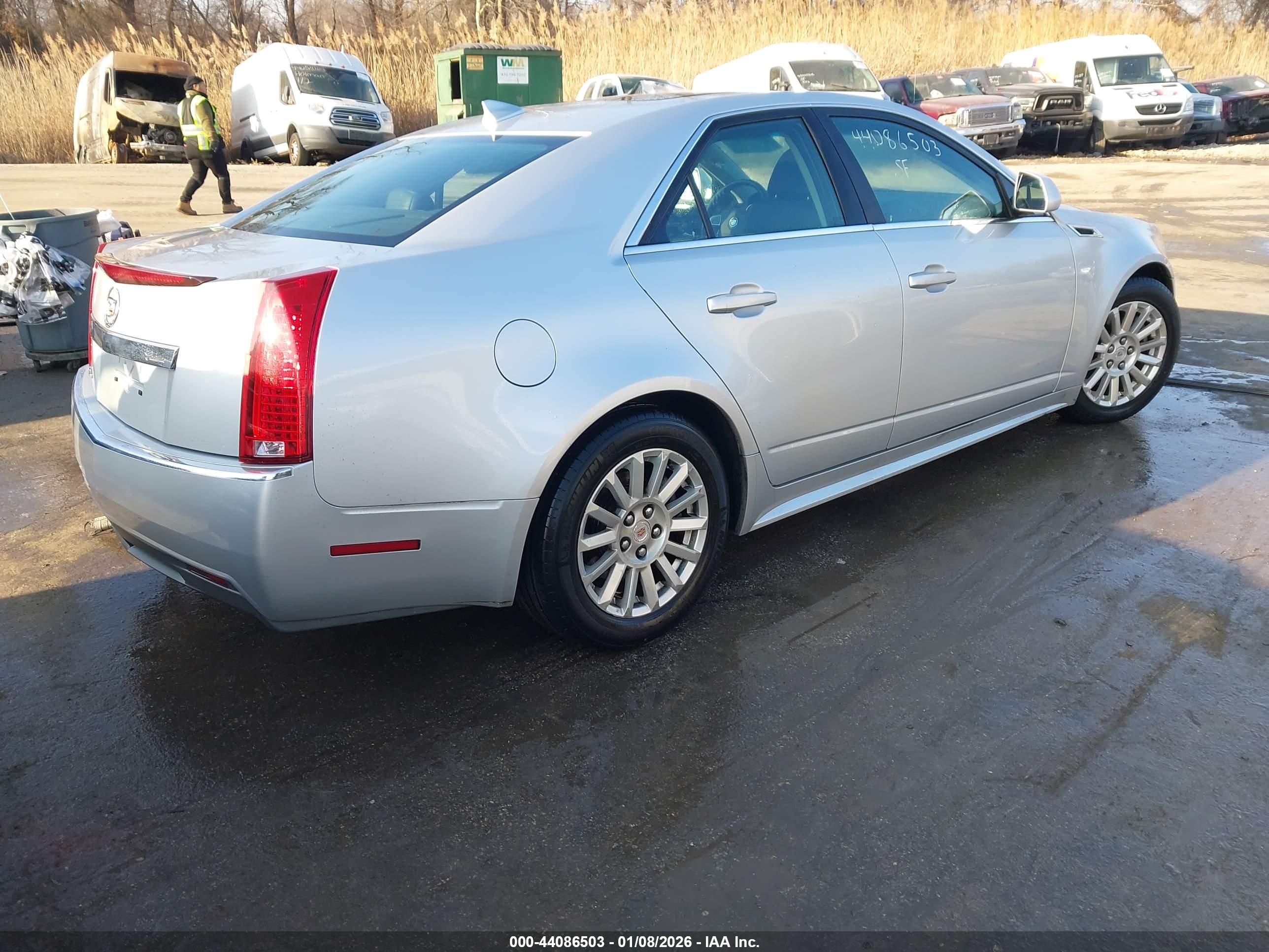 CADILLAC CTS image 4
