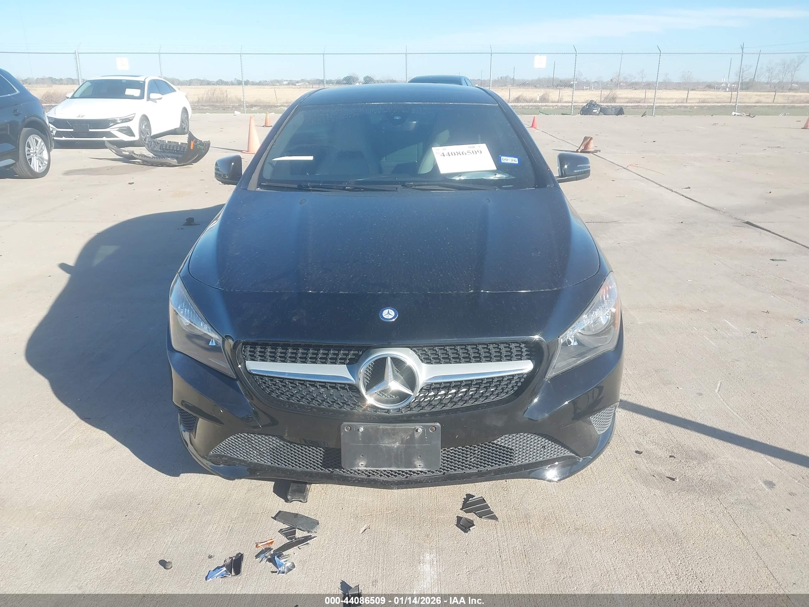 MERCEDES-BENZ CLA image 6