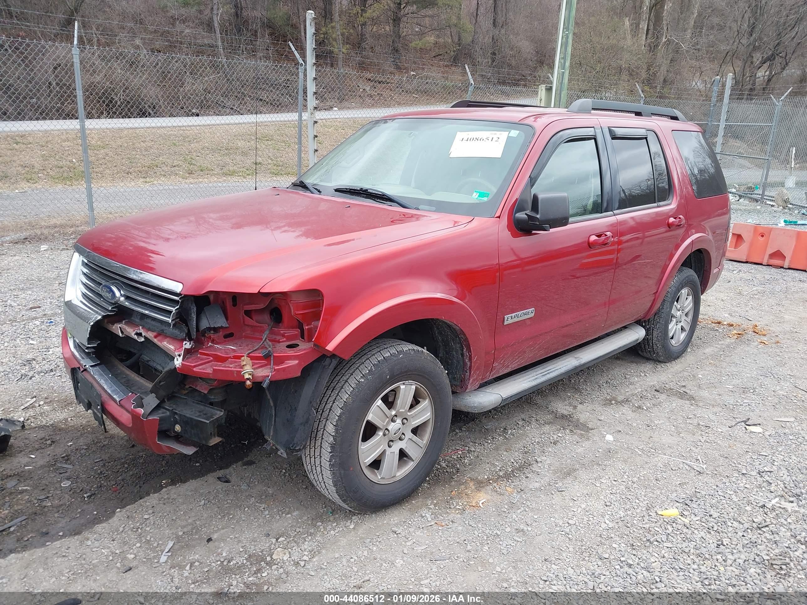 FORD EXPLORER image 2