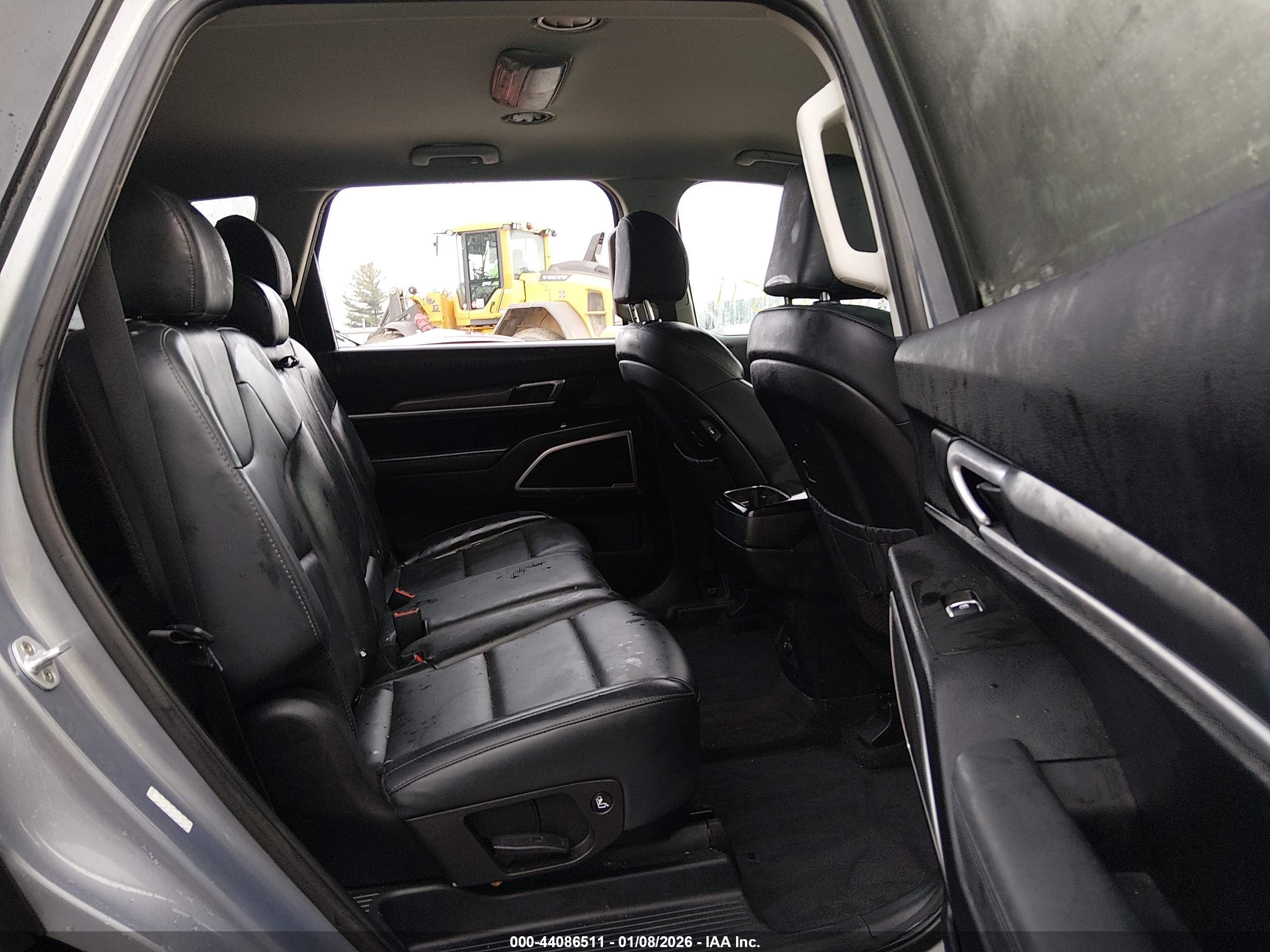 KIA TELLURIDE image 8