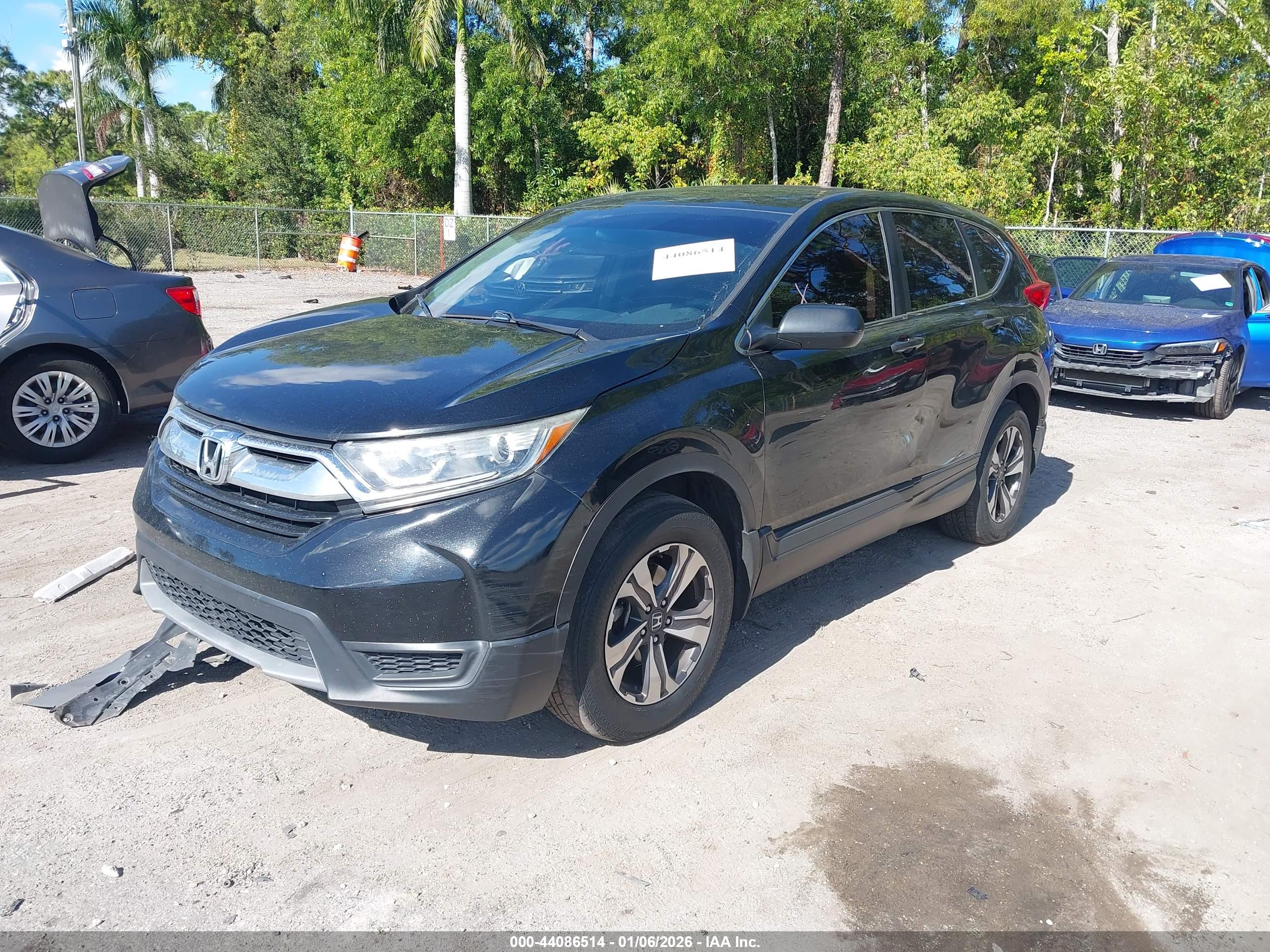 HONDA CR-V image 2