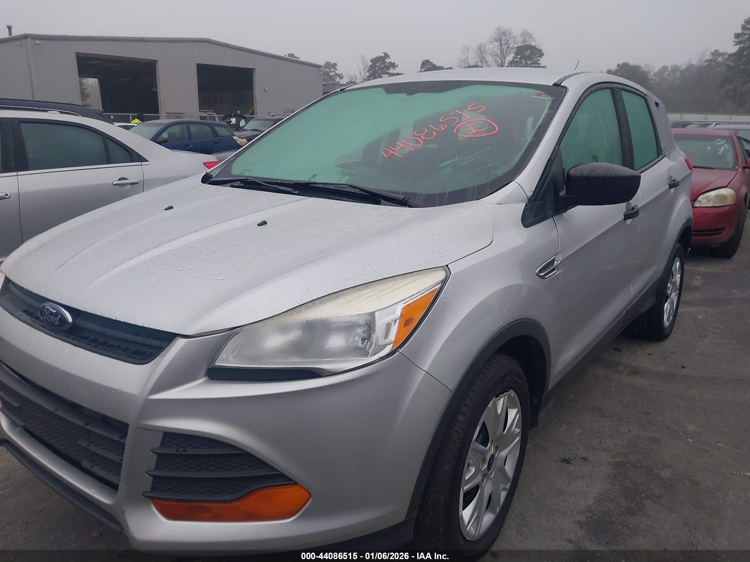 FORD ESCAPE image 6