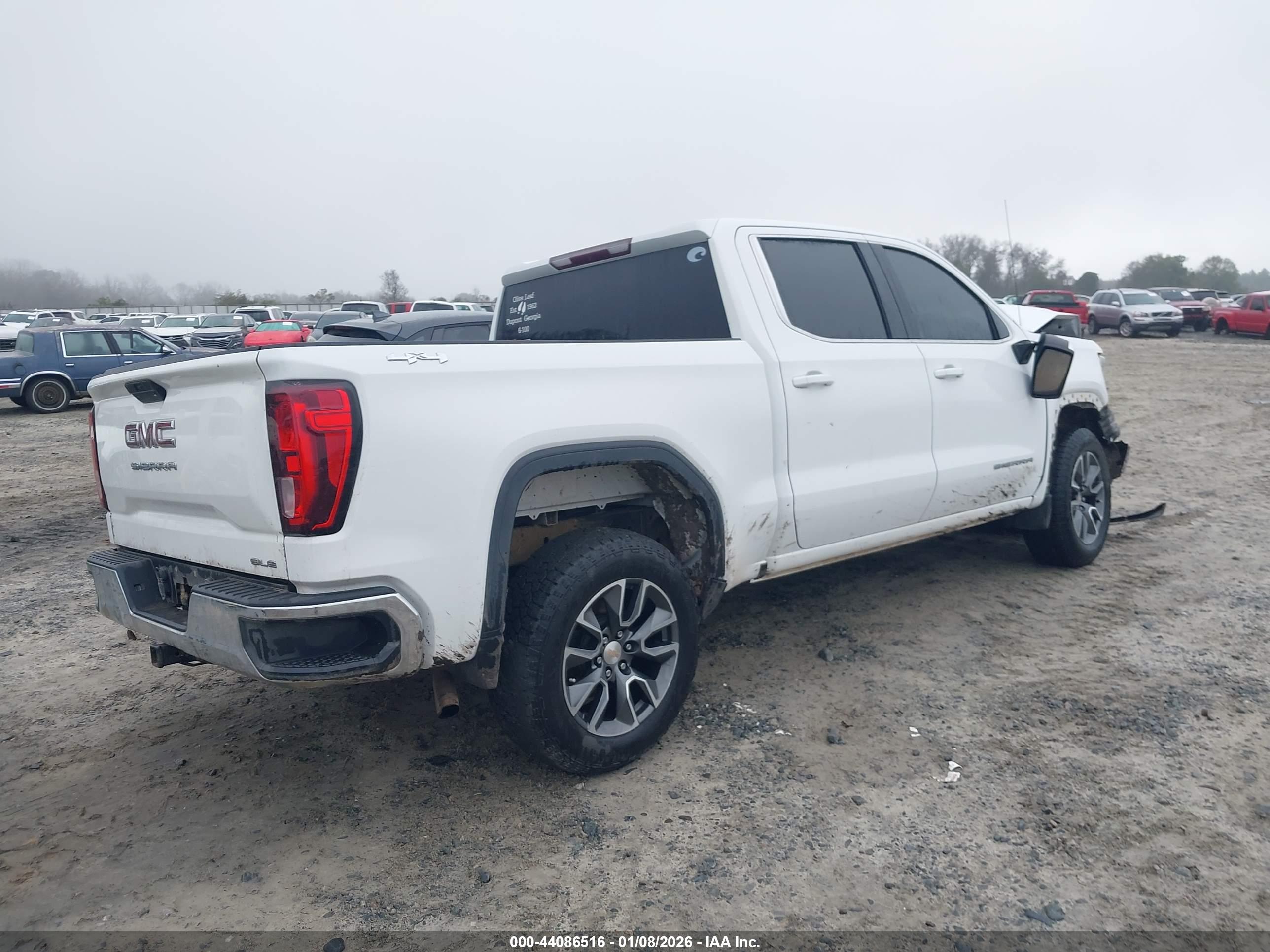 GMC SIERRA image 4