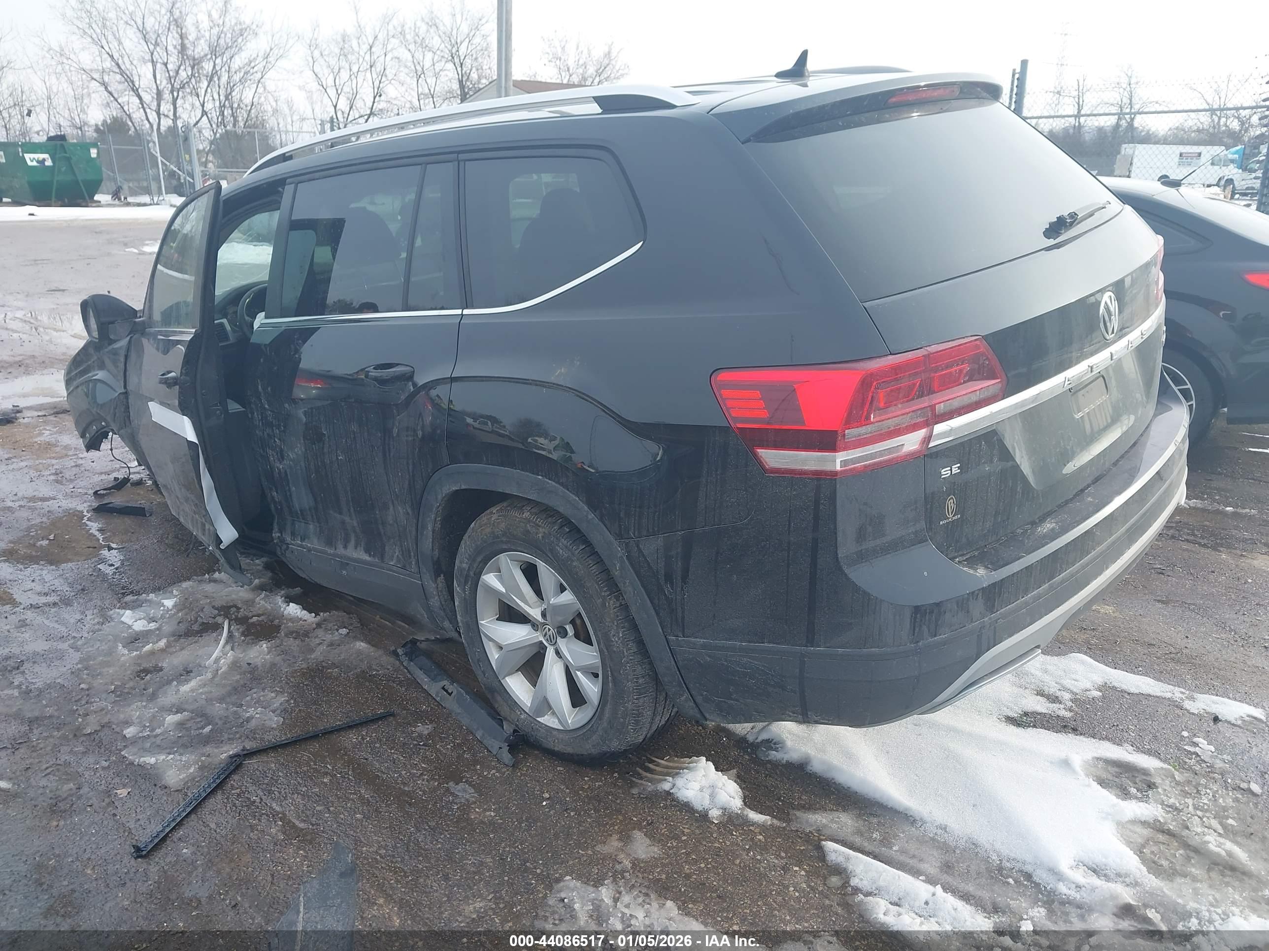 VOLKSWAGEN ATLAS image 3