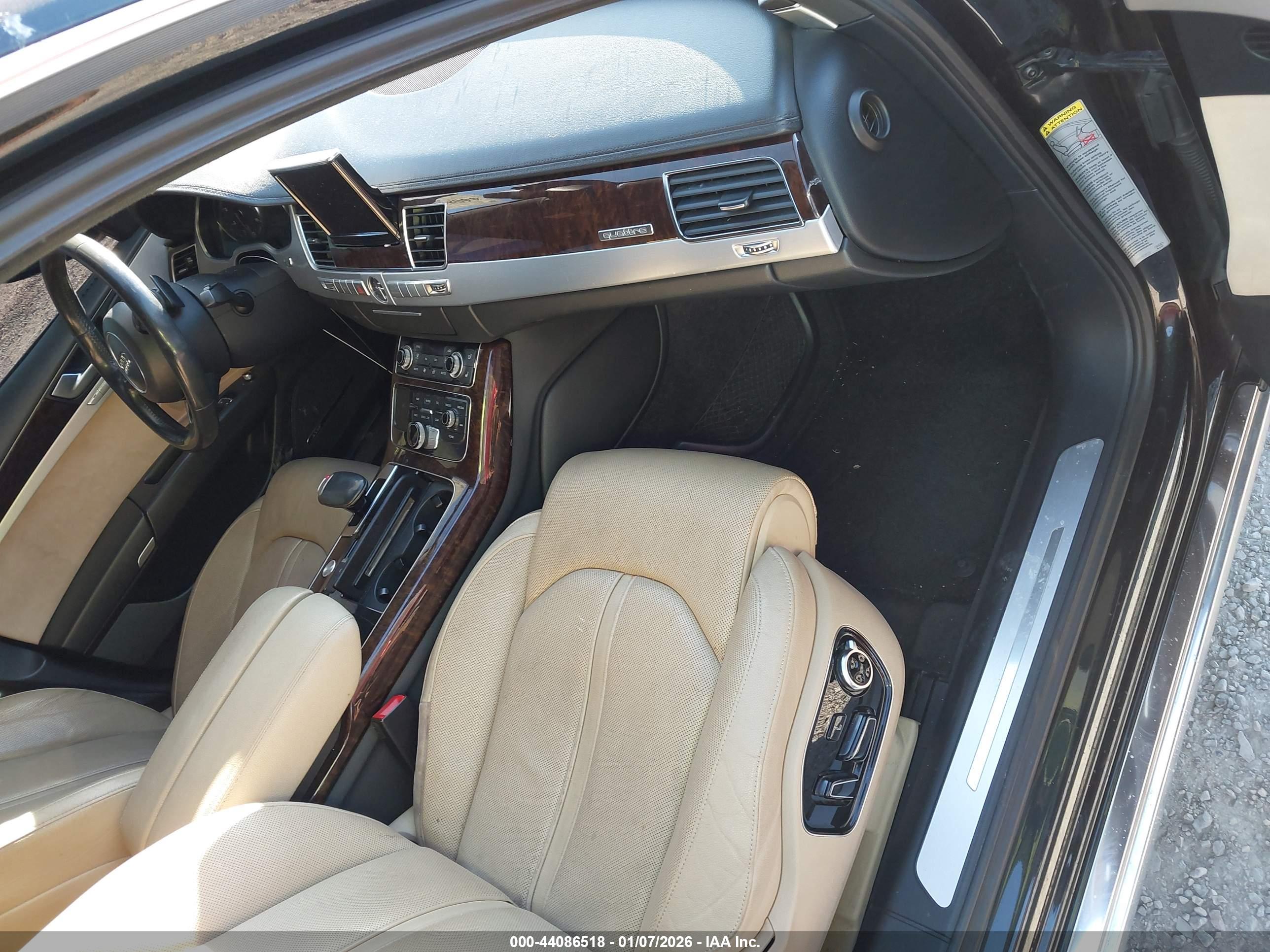AUDI A8 image 5