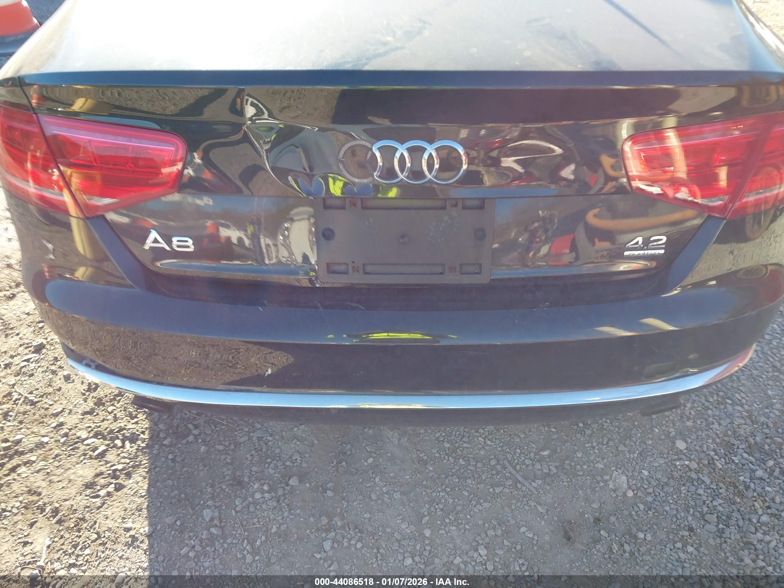 AUDI A8 image 6