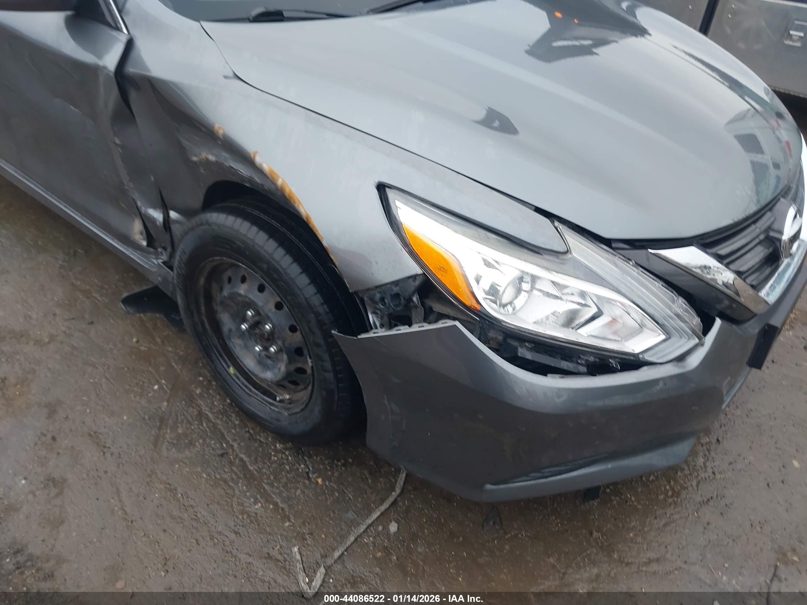 NISSAN ALTIMA image 6