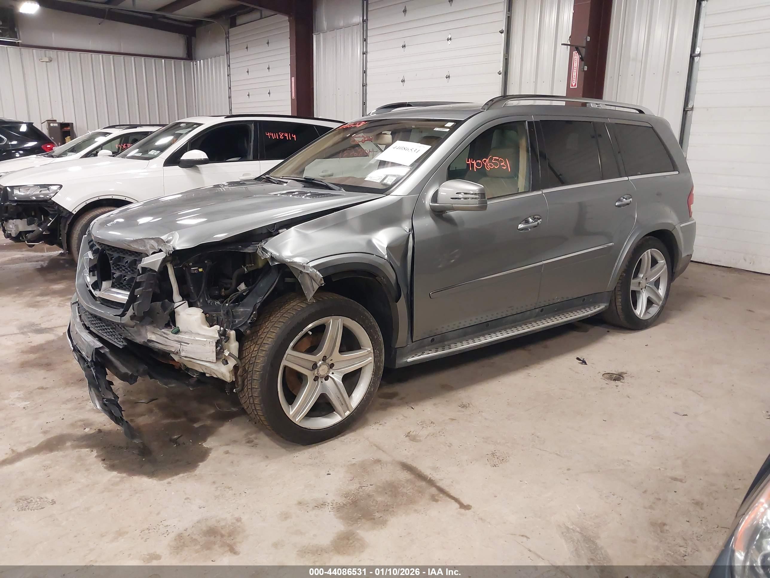 MERCEDES-BENZ GL image 2
