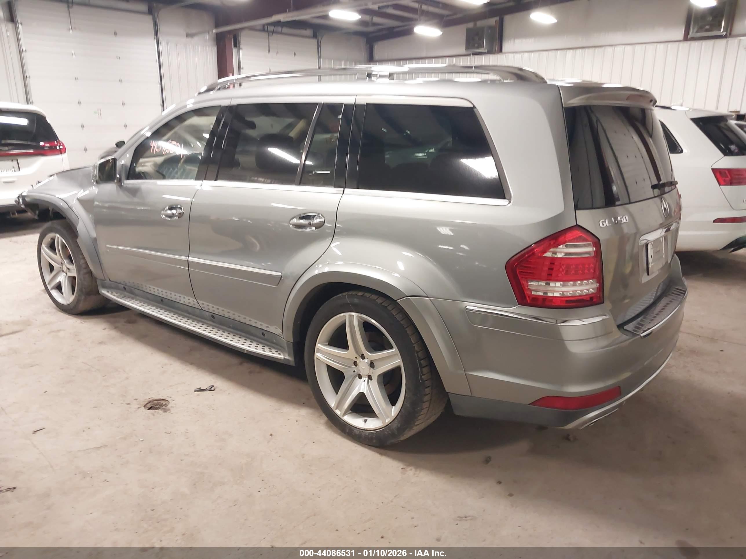 MERCEDES-BENZ GL image 3
