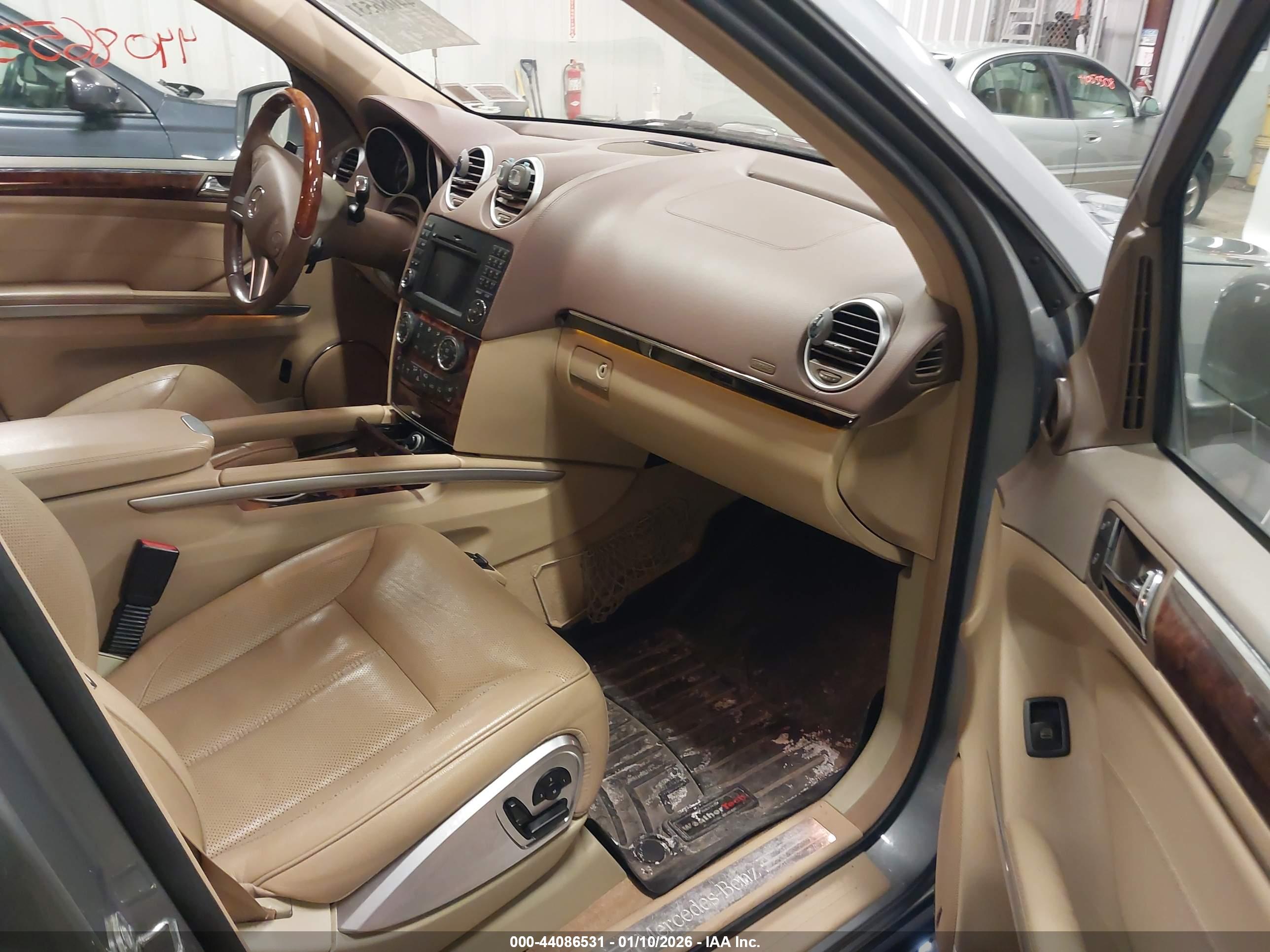 MERCEDES-BENZ GL image 5