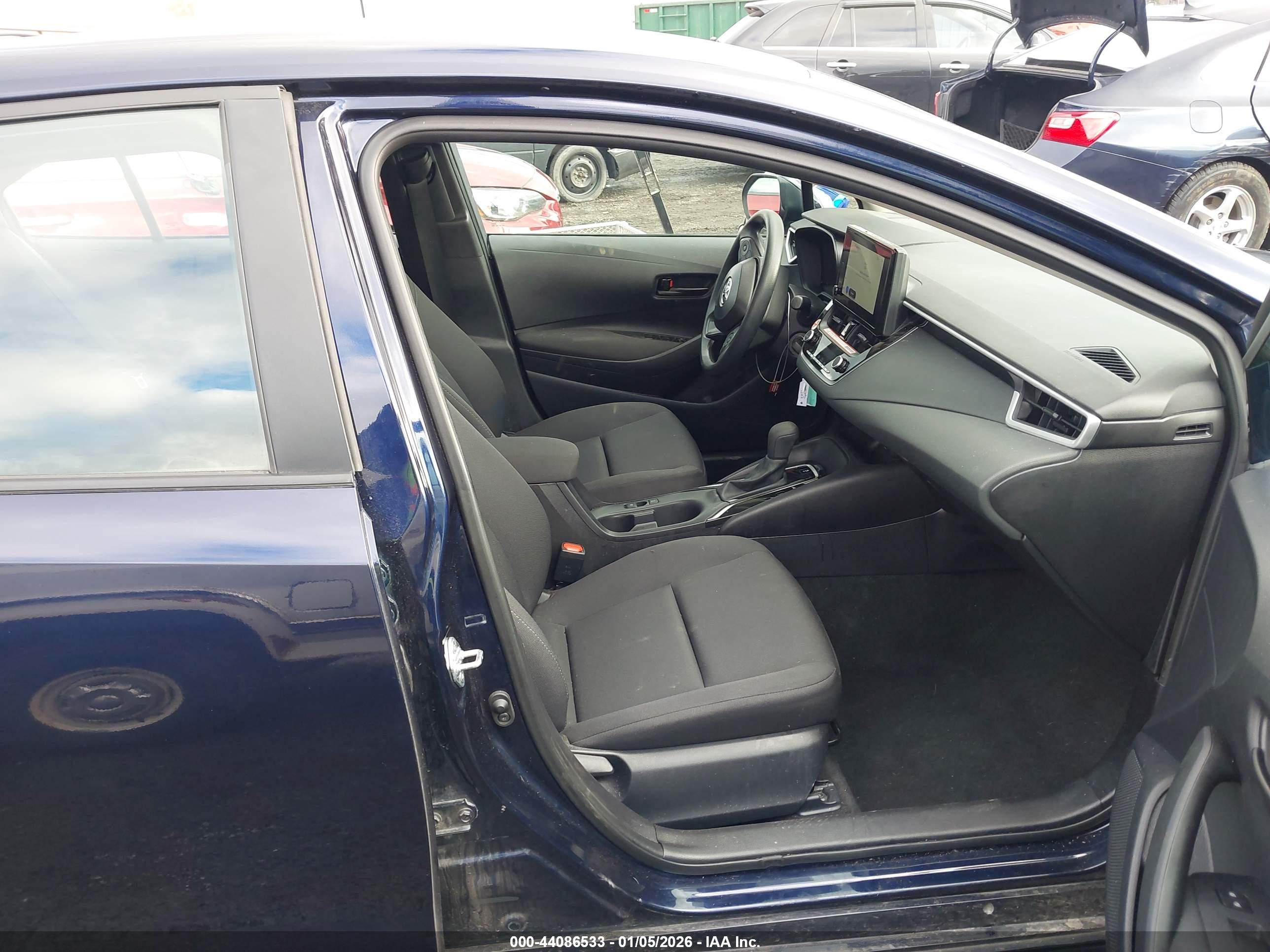 TOYOTA COROLLA image 5