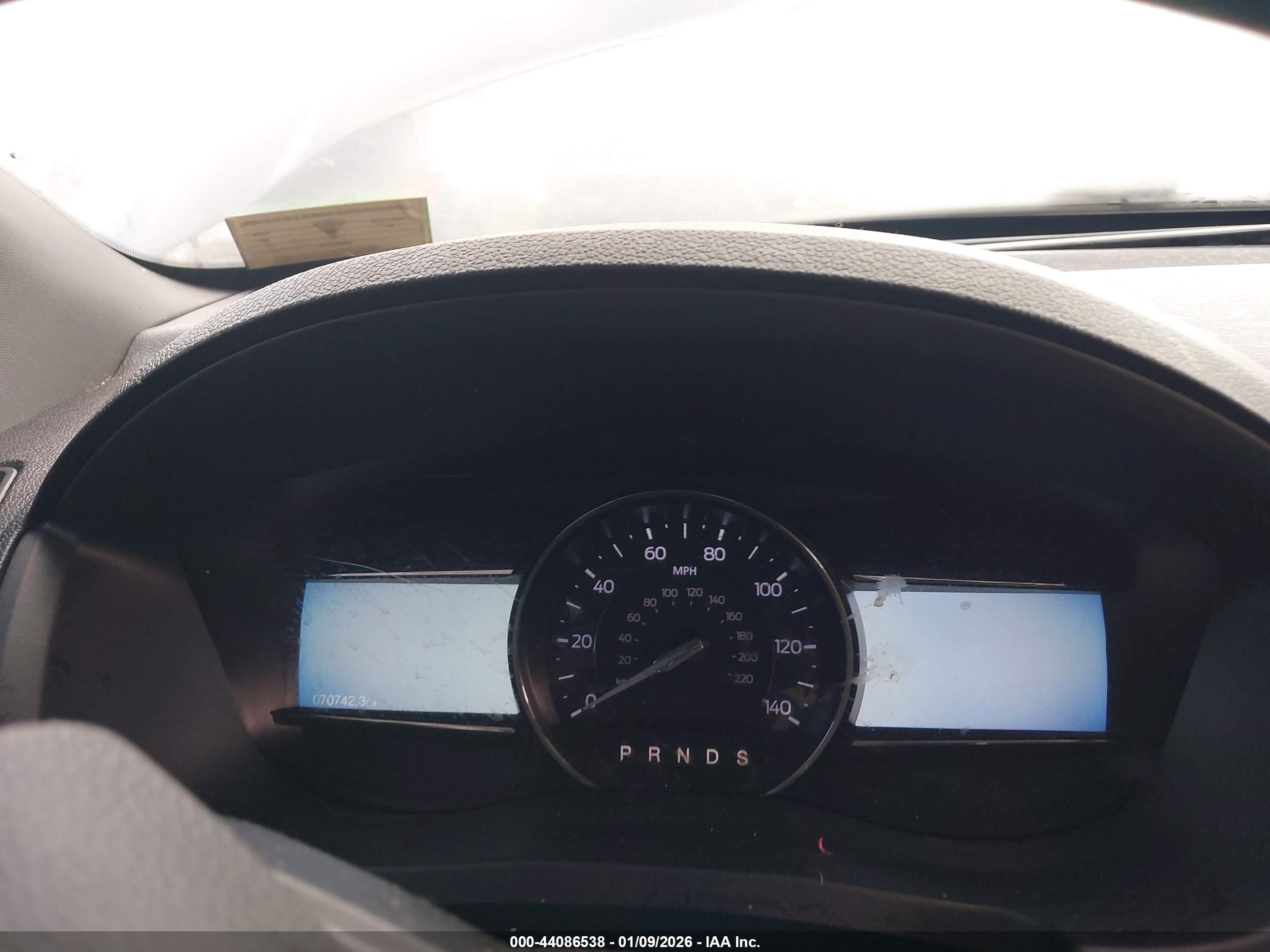 FORD EXPLORER image 7