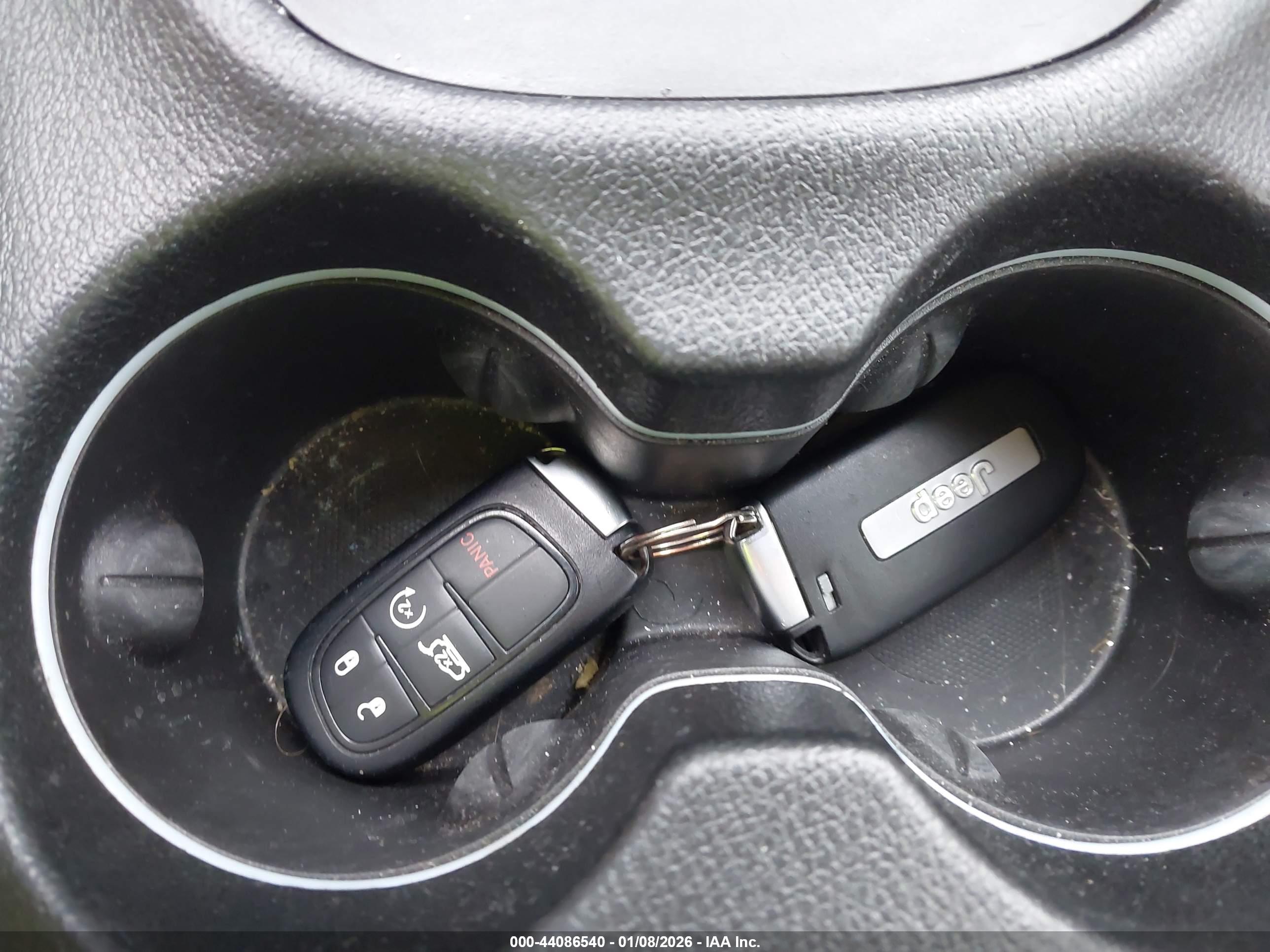 JEEP CHEROKEE image 11