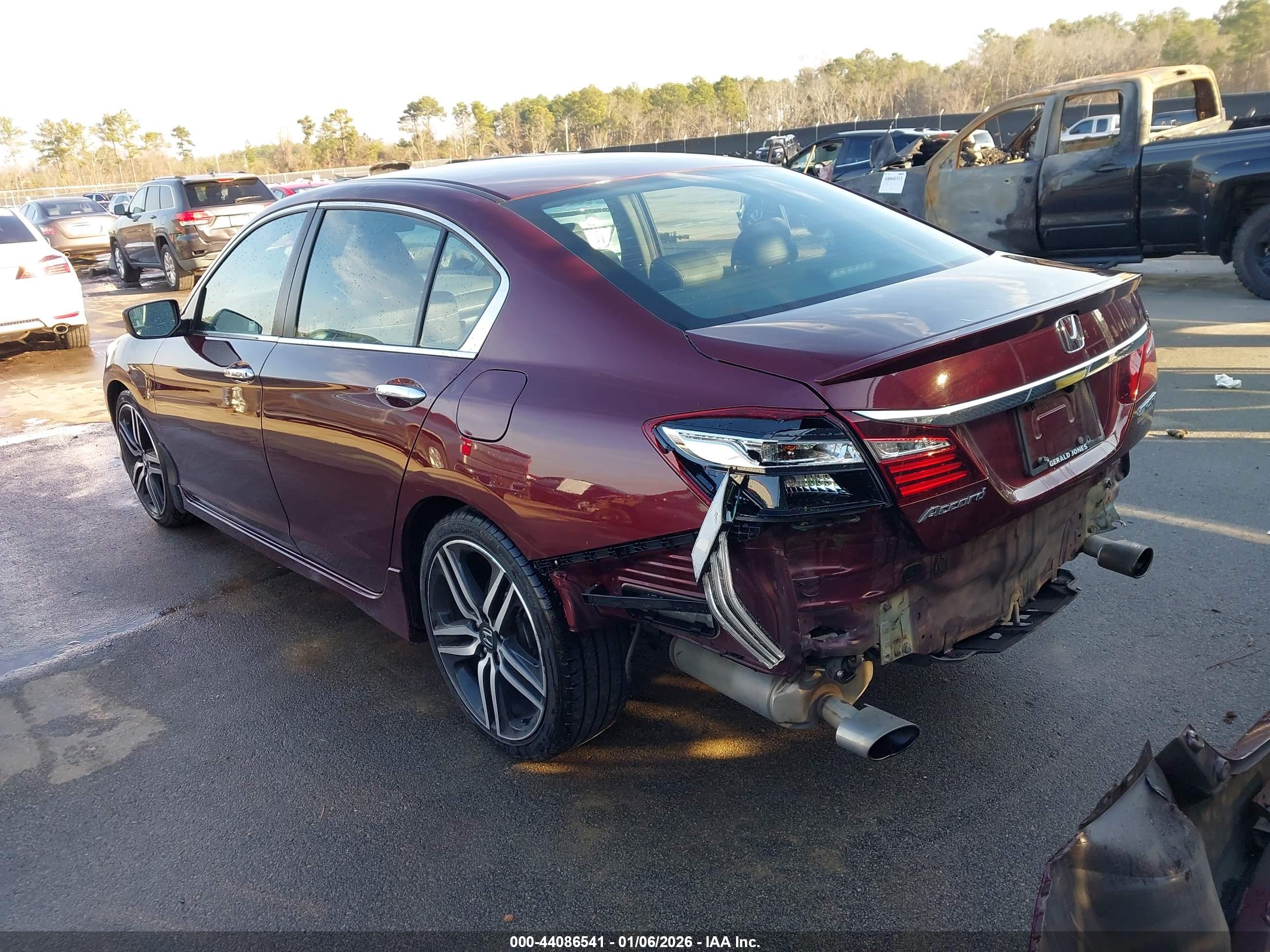 HONDA ACCORD image 3