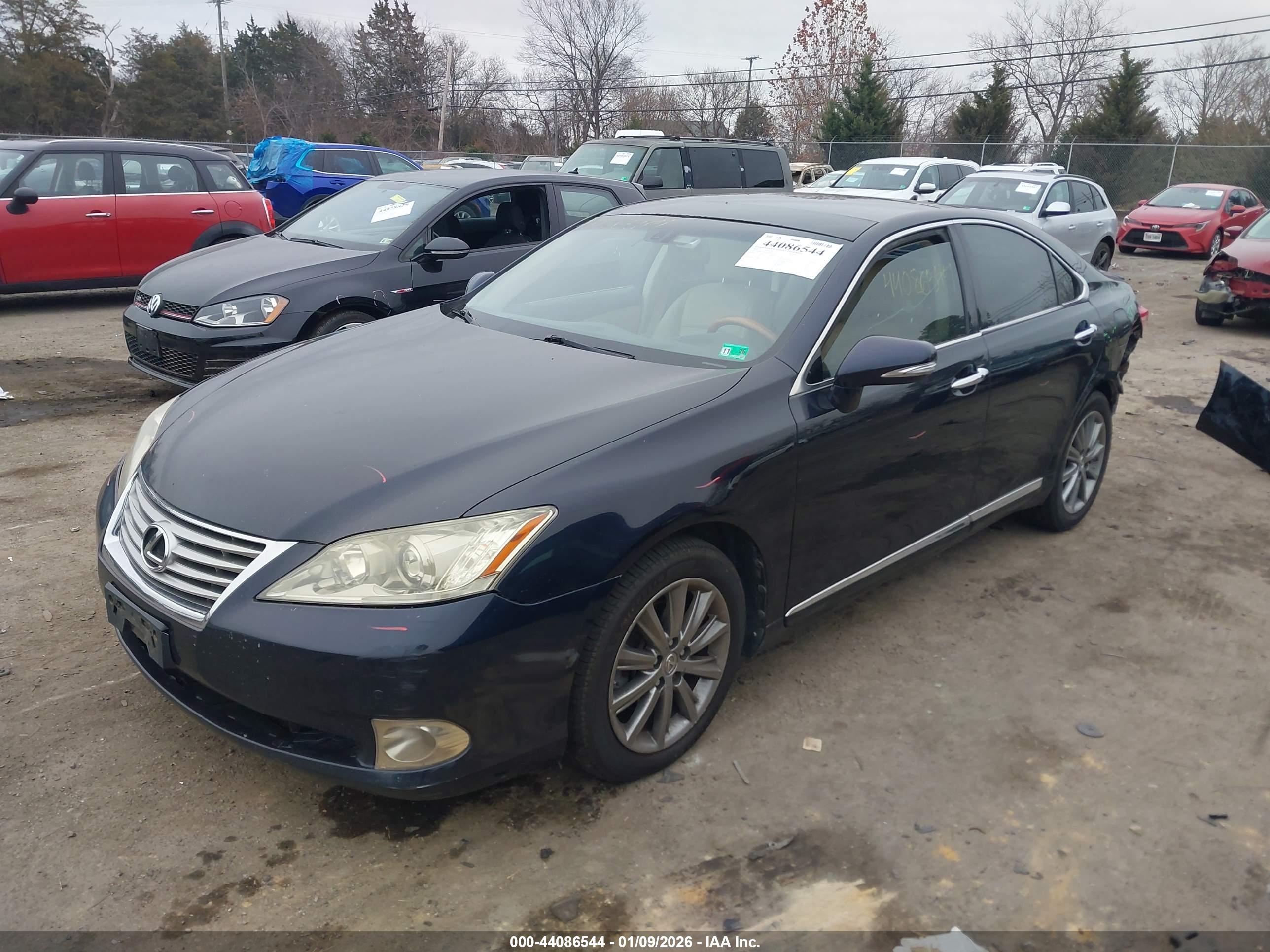 LEXUS ES image 2