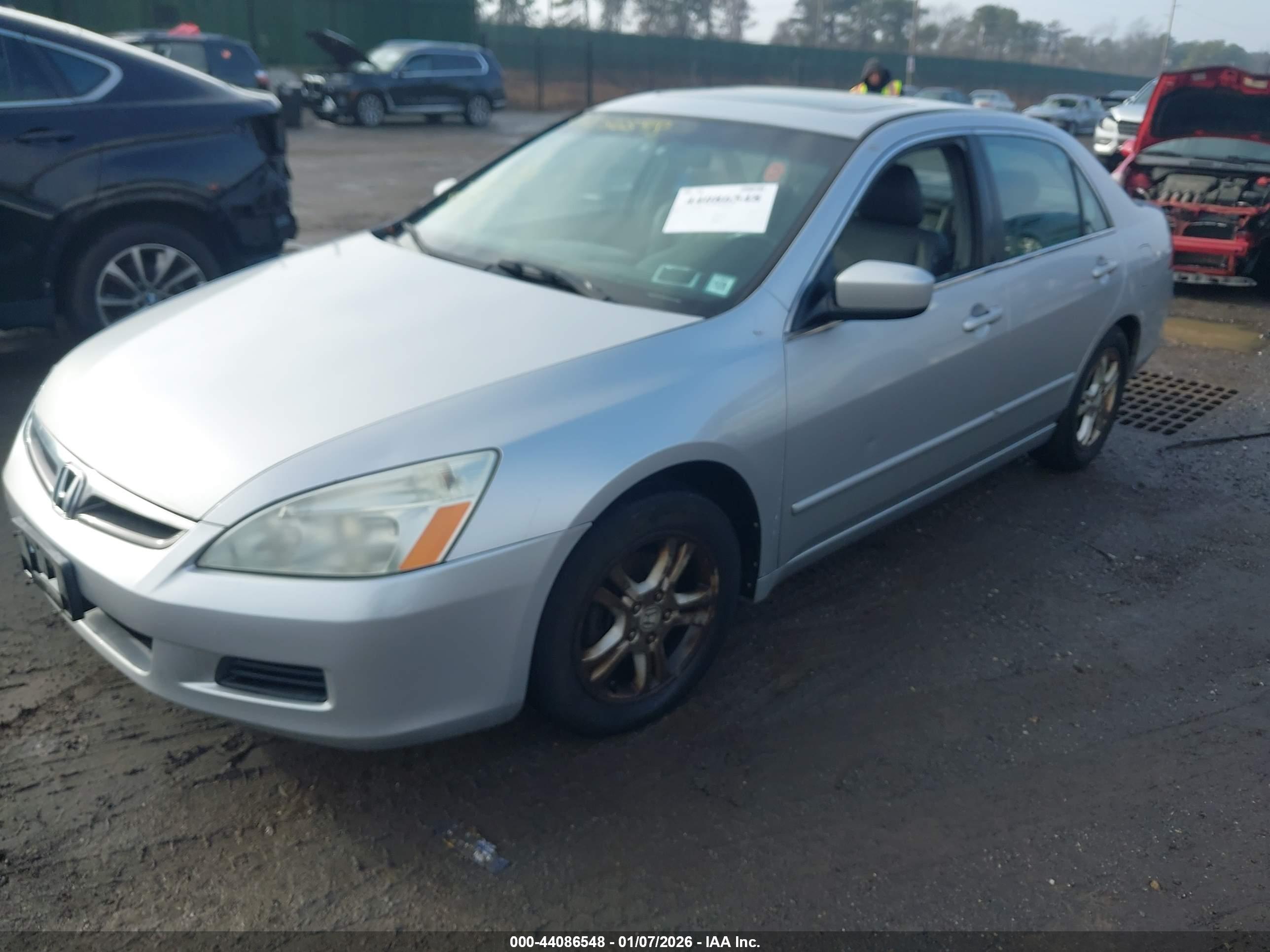 HONDA ACCORD image 2