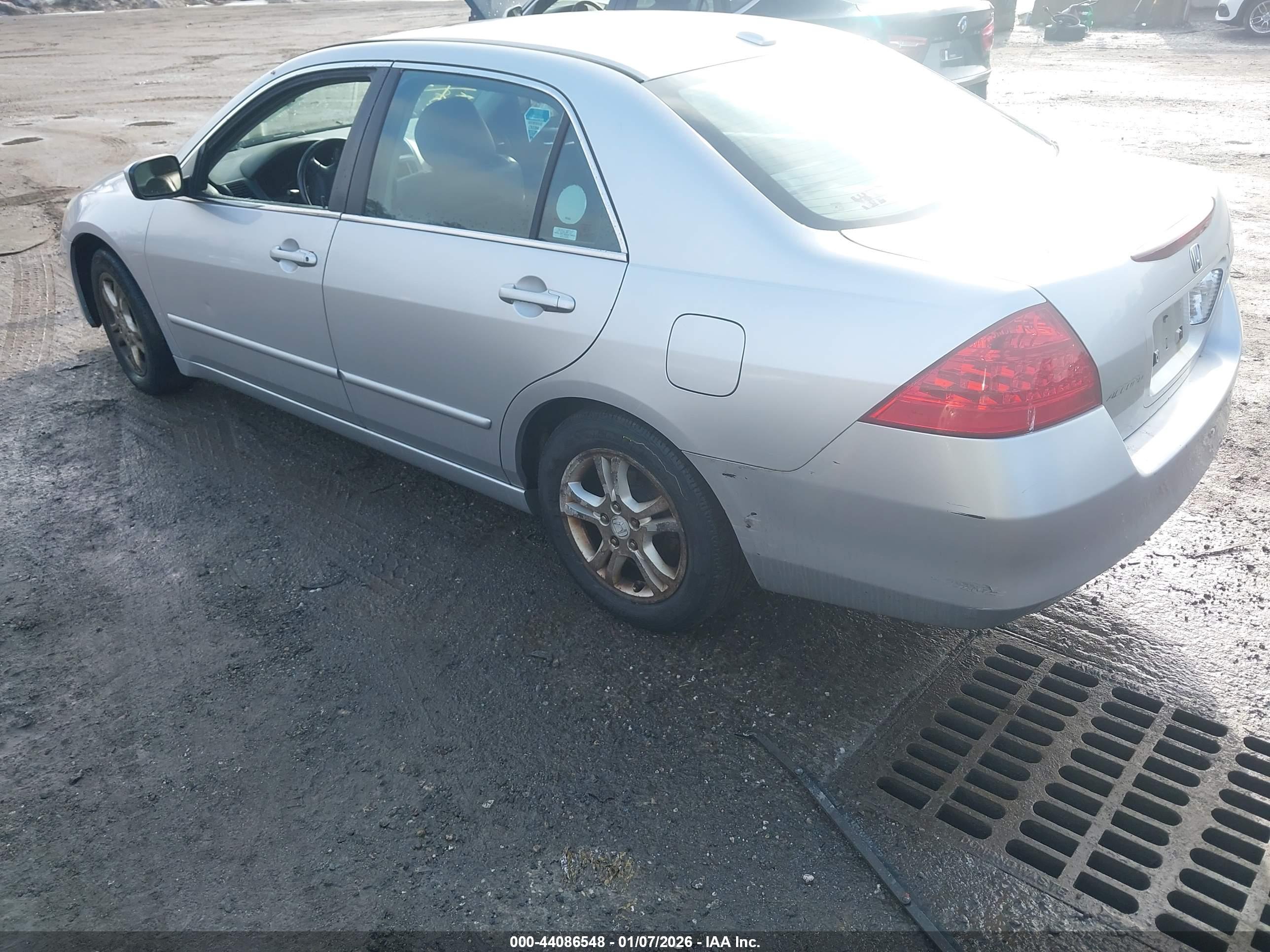 HONDA ACCORD image 3