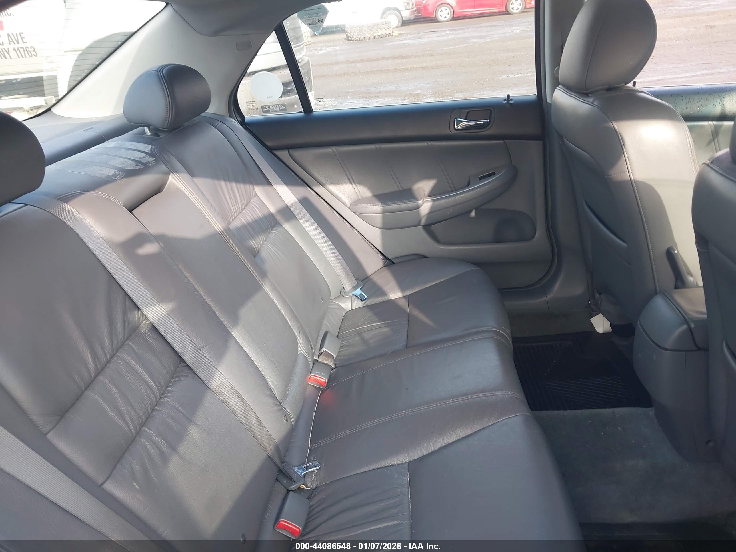 HONDA ACCORD image 8